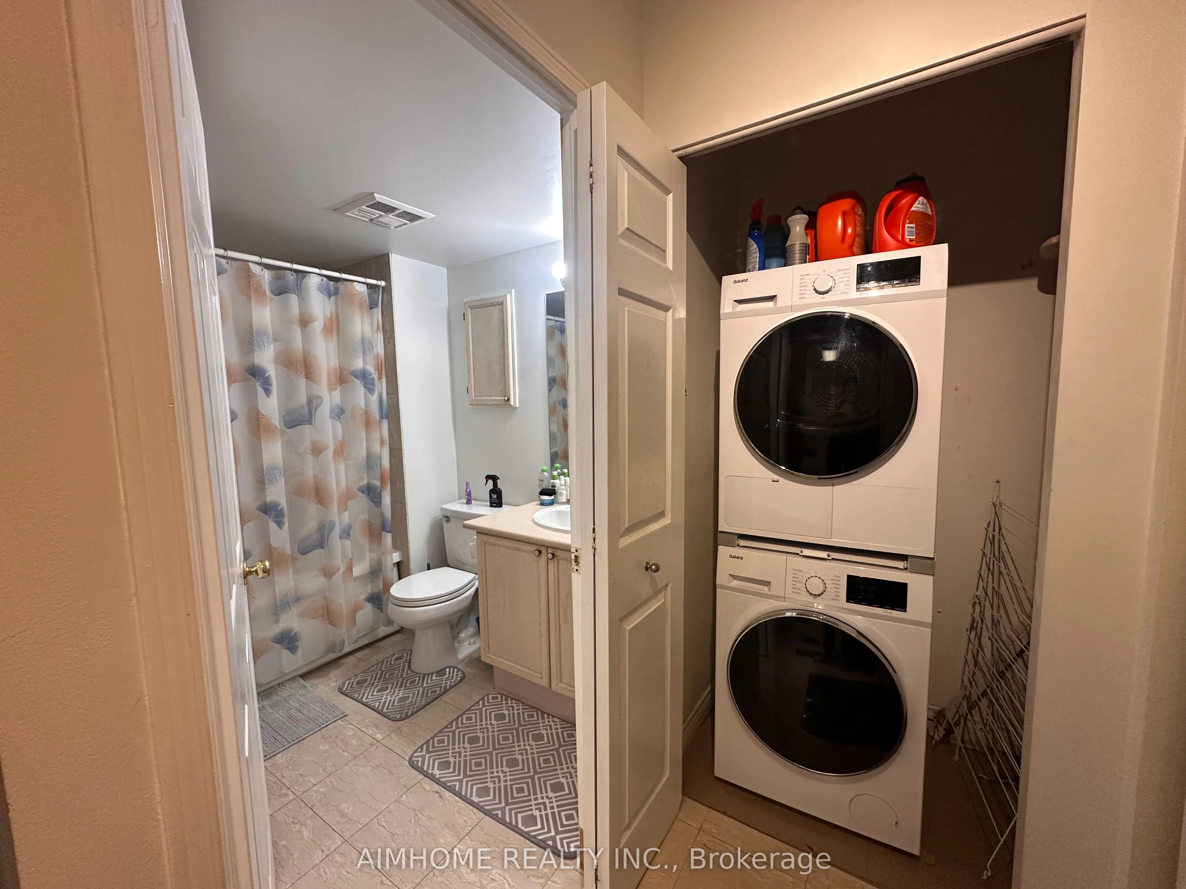 2200 John Street, #110