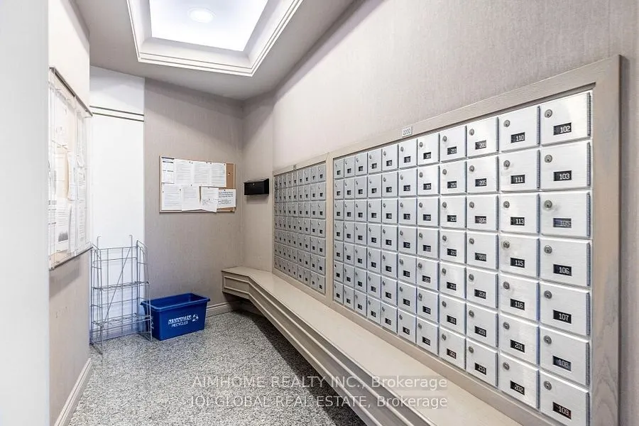 2200 John Street, #110