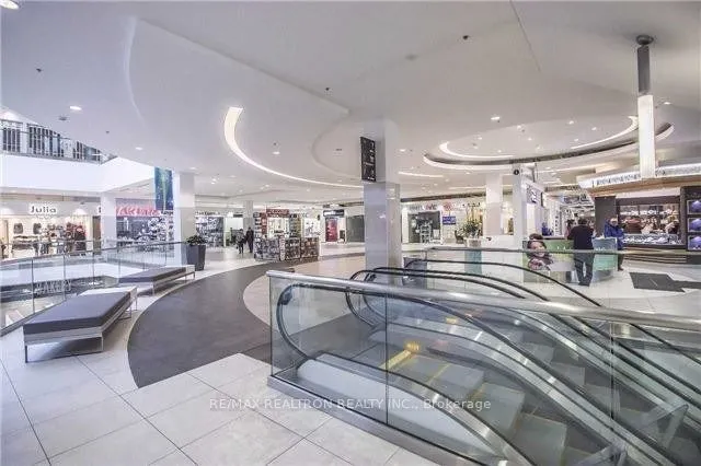 7181 Yonge Street, #241
