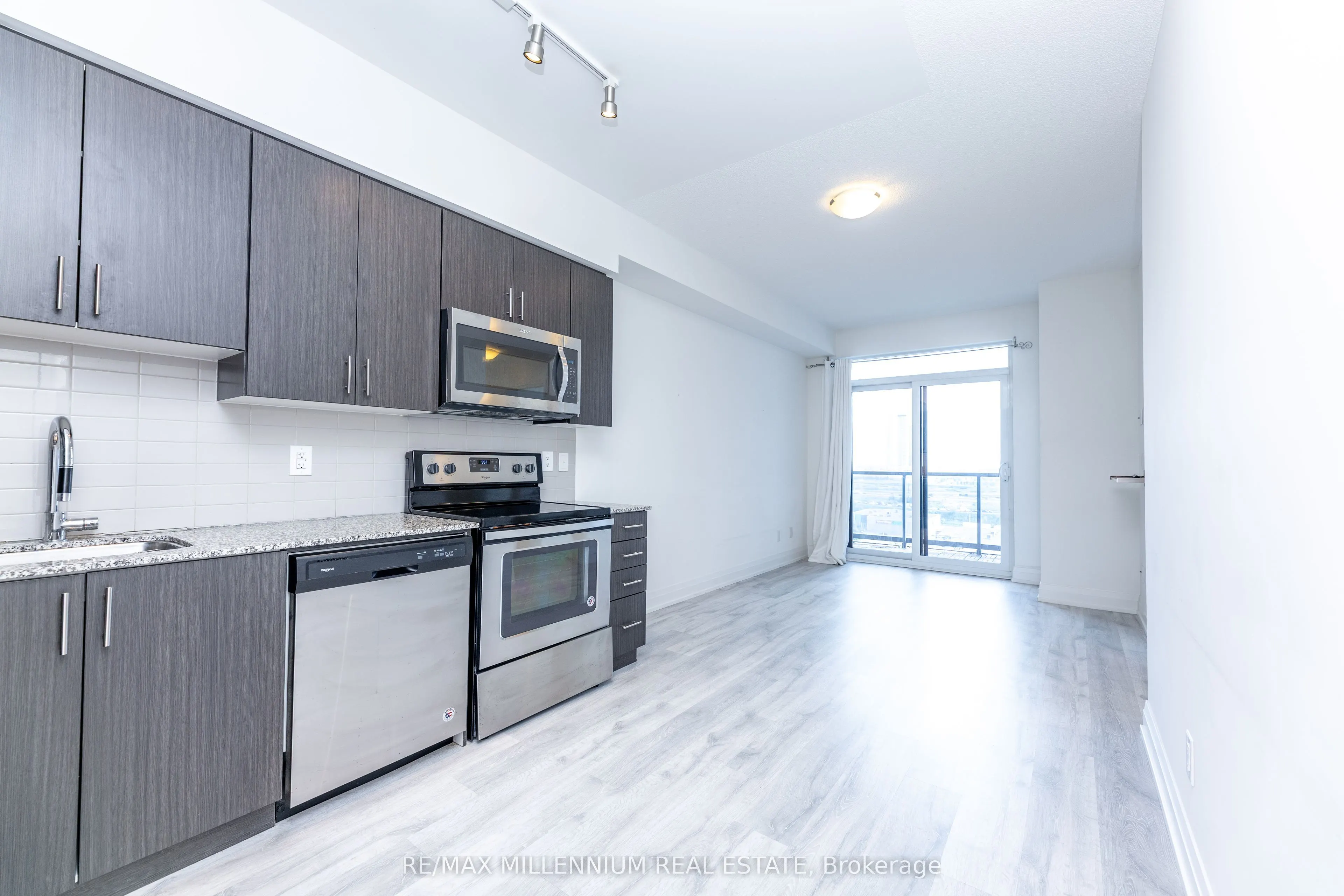 3700 Highway 7 Road, #1401