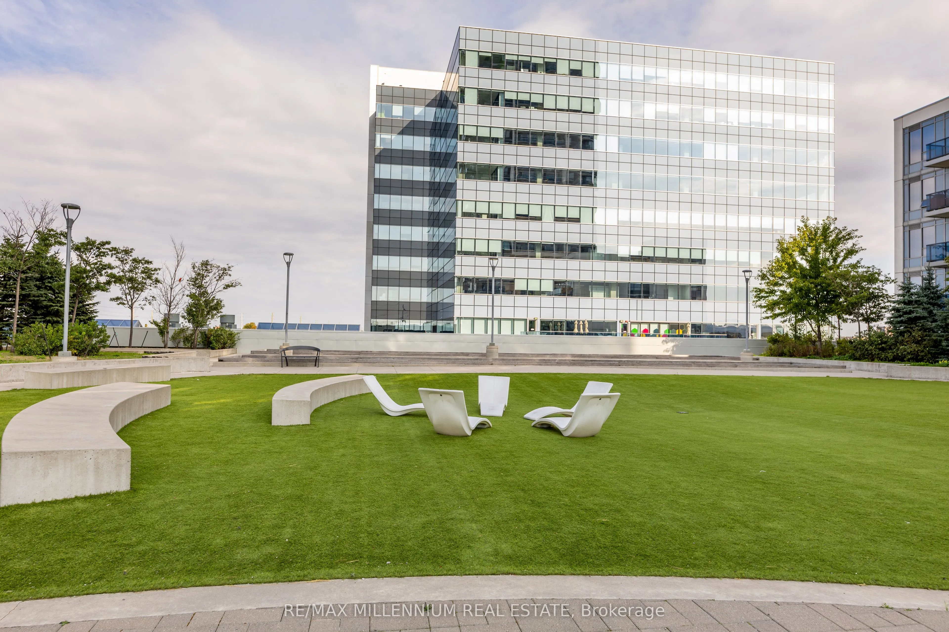 3700 Highway 7 Road, #1401