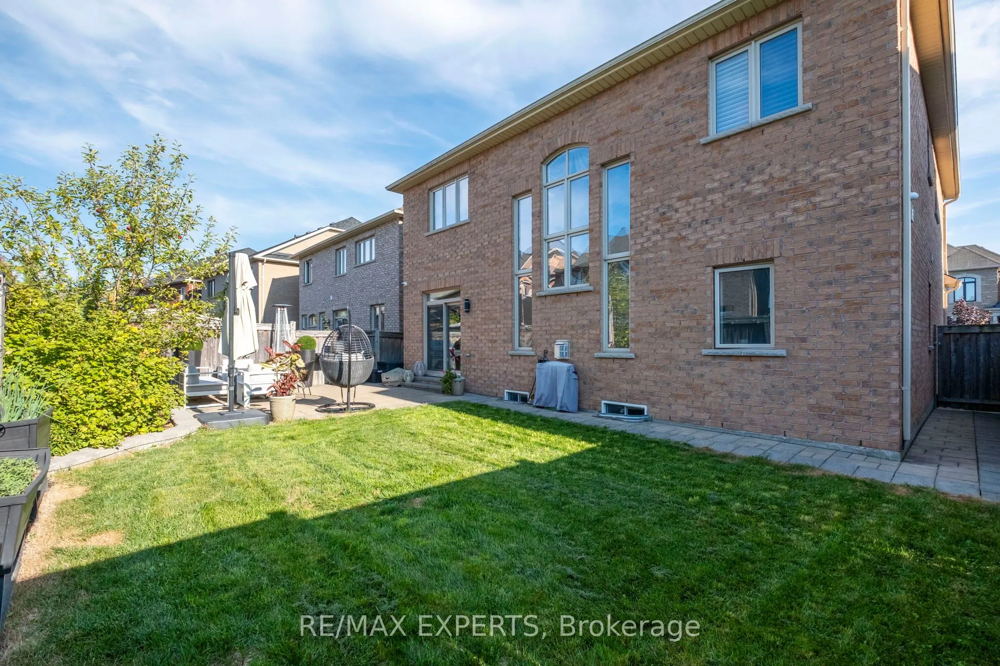40 Heron Hollow Avenue