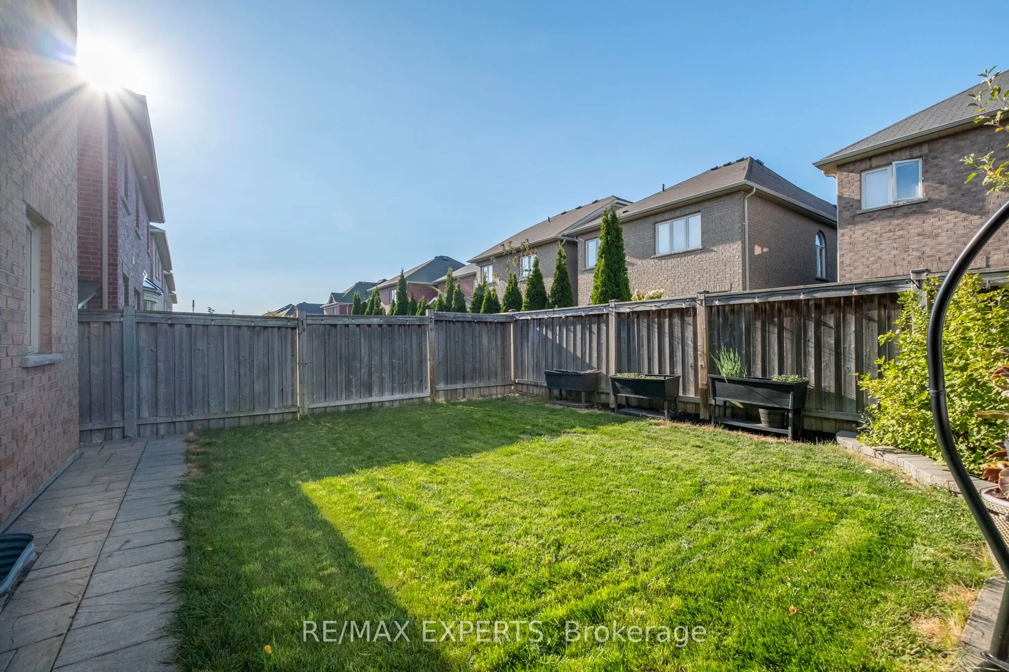 40 Heron Hollow Avenue