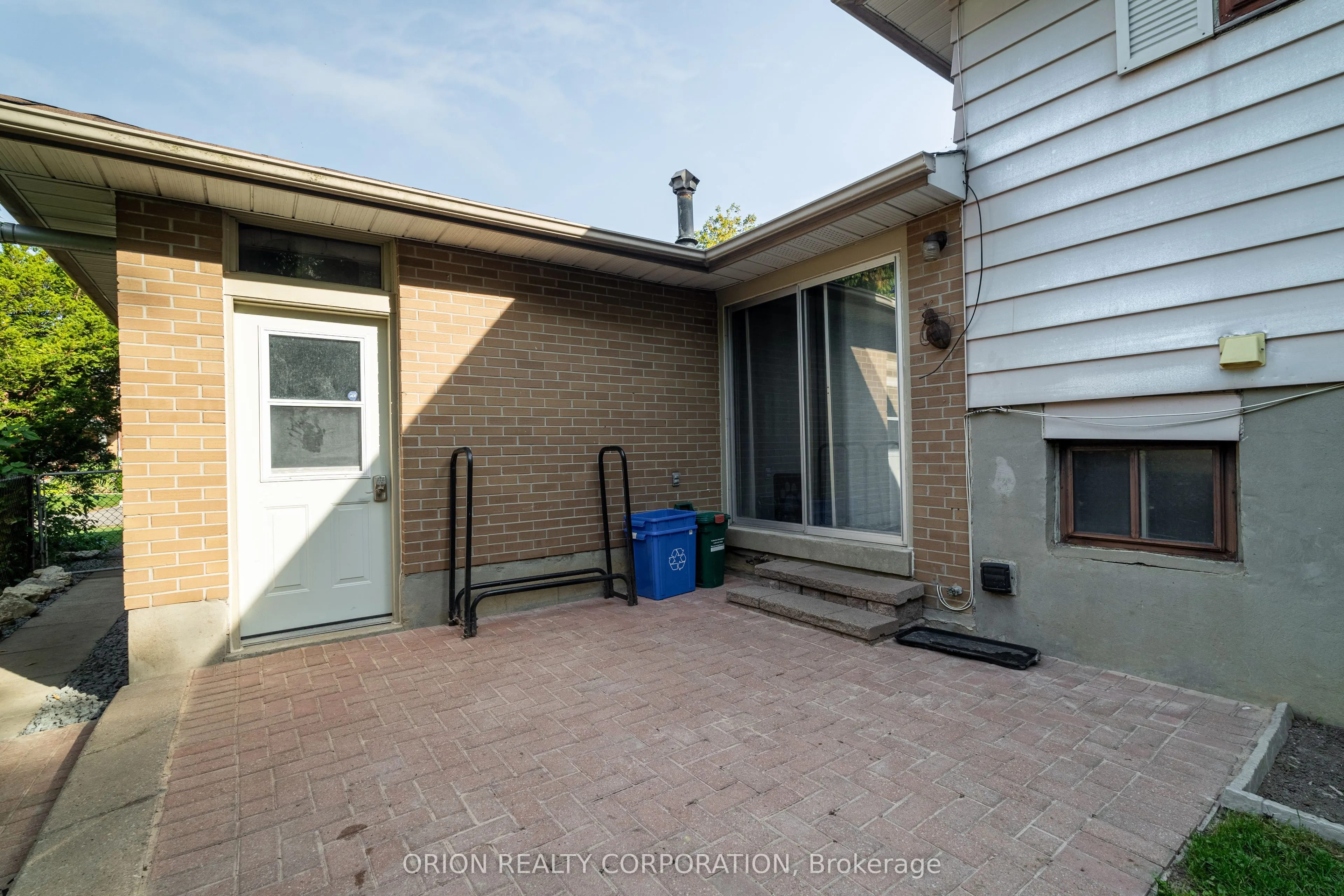 374 Boyer Street