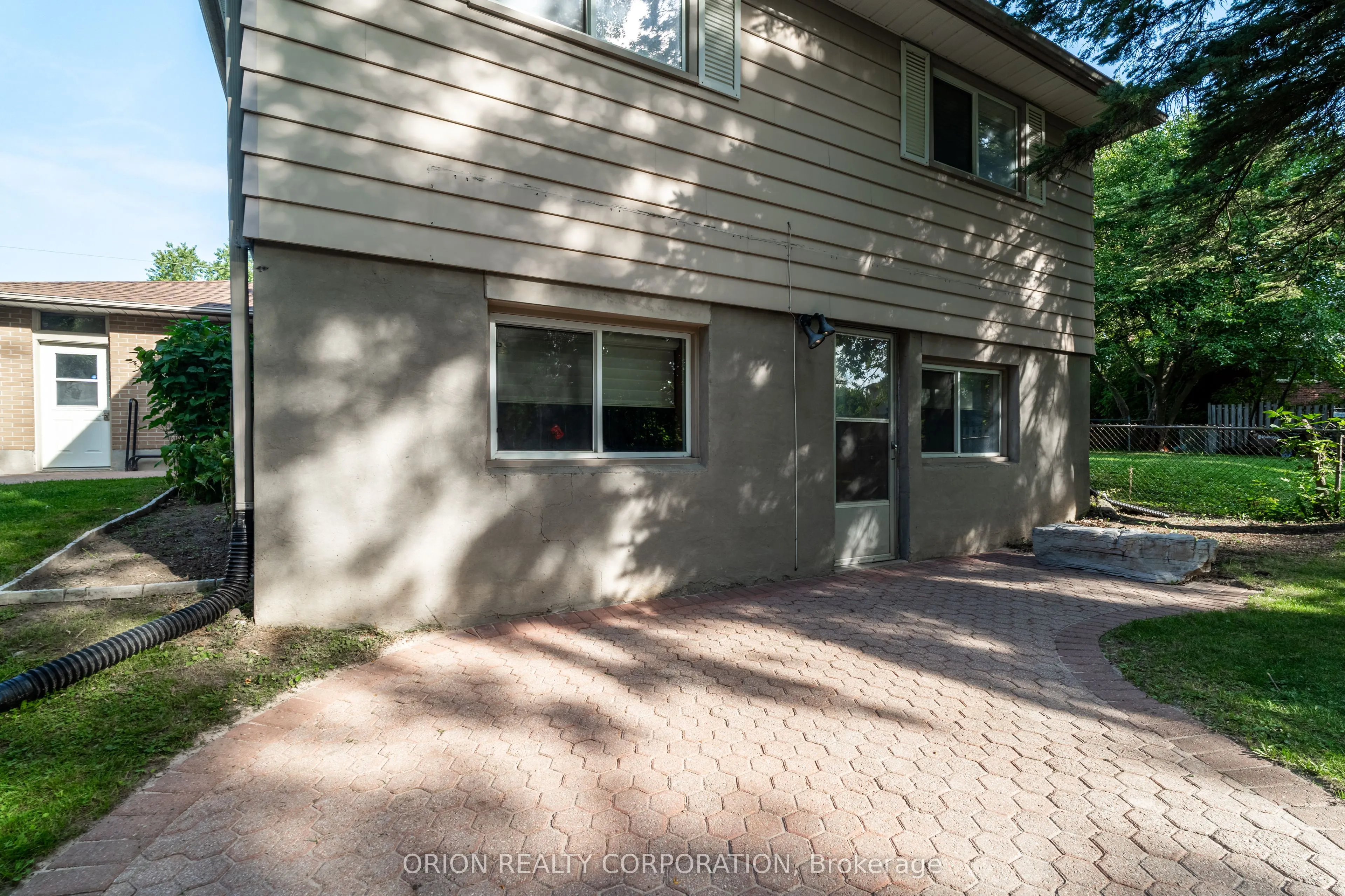 374 Boyer Street