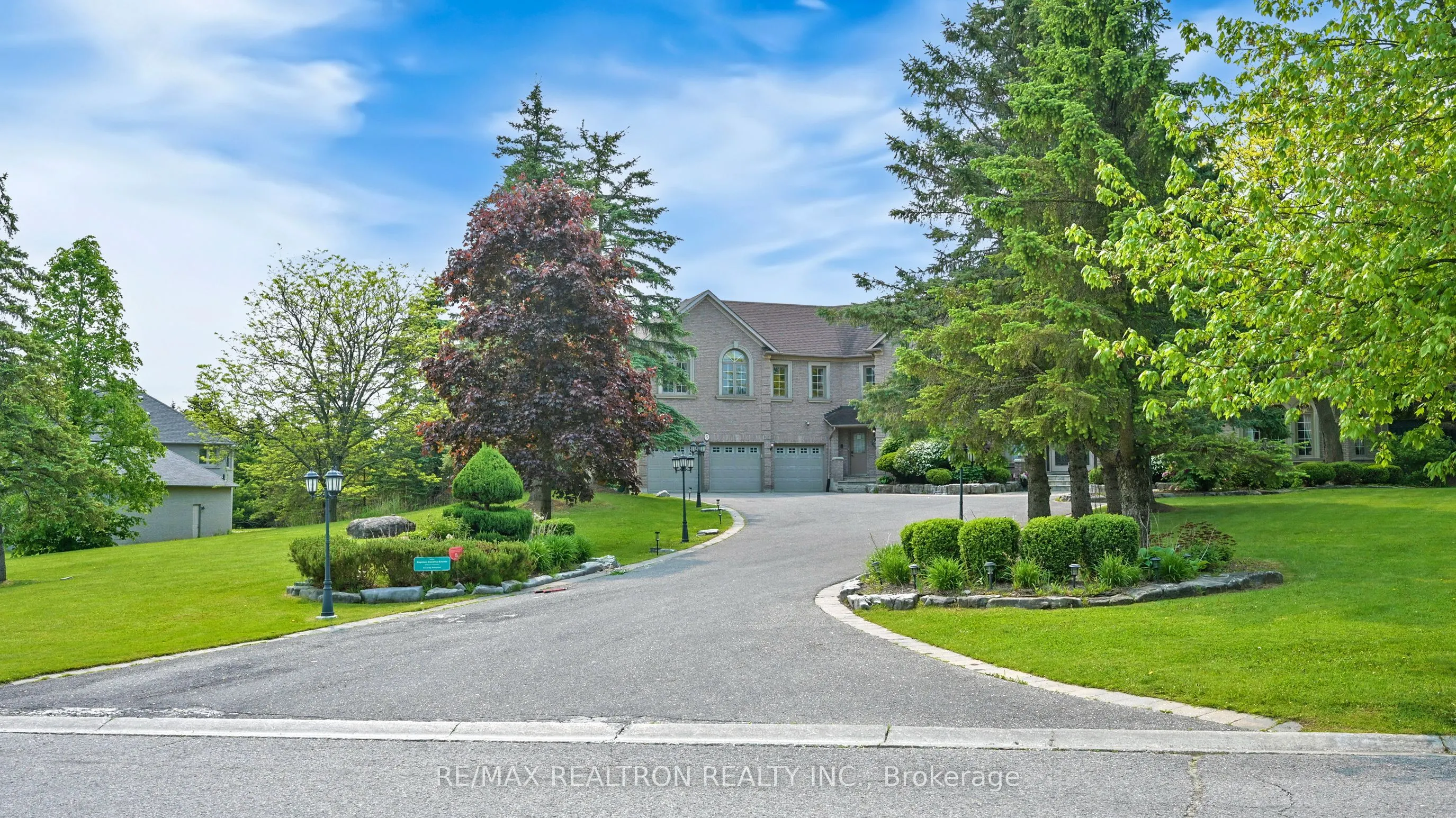 5 Summit Trail Drive