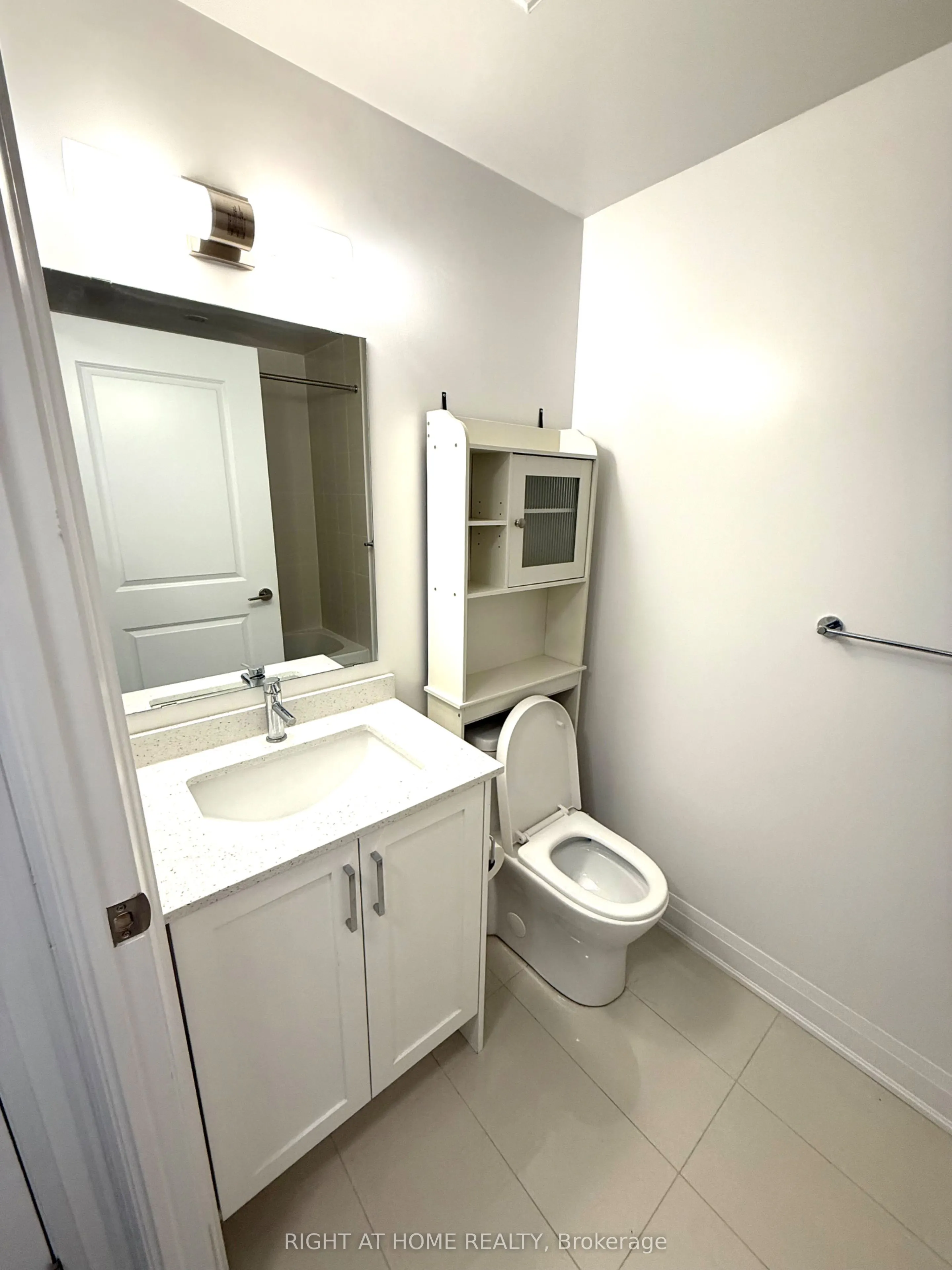 10 Gatineau Drive, #514