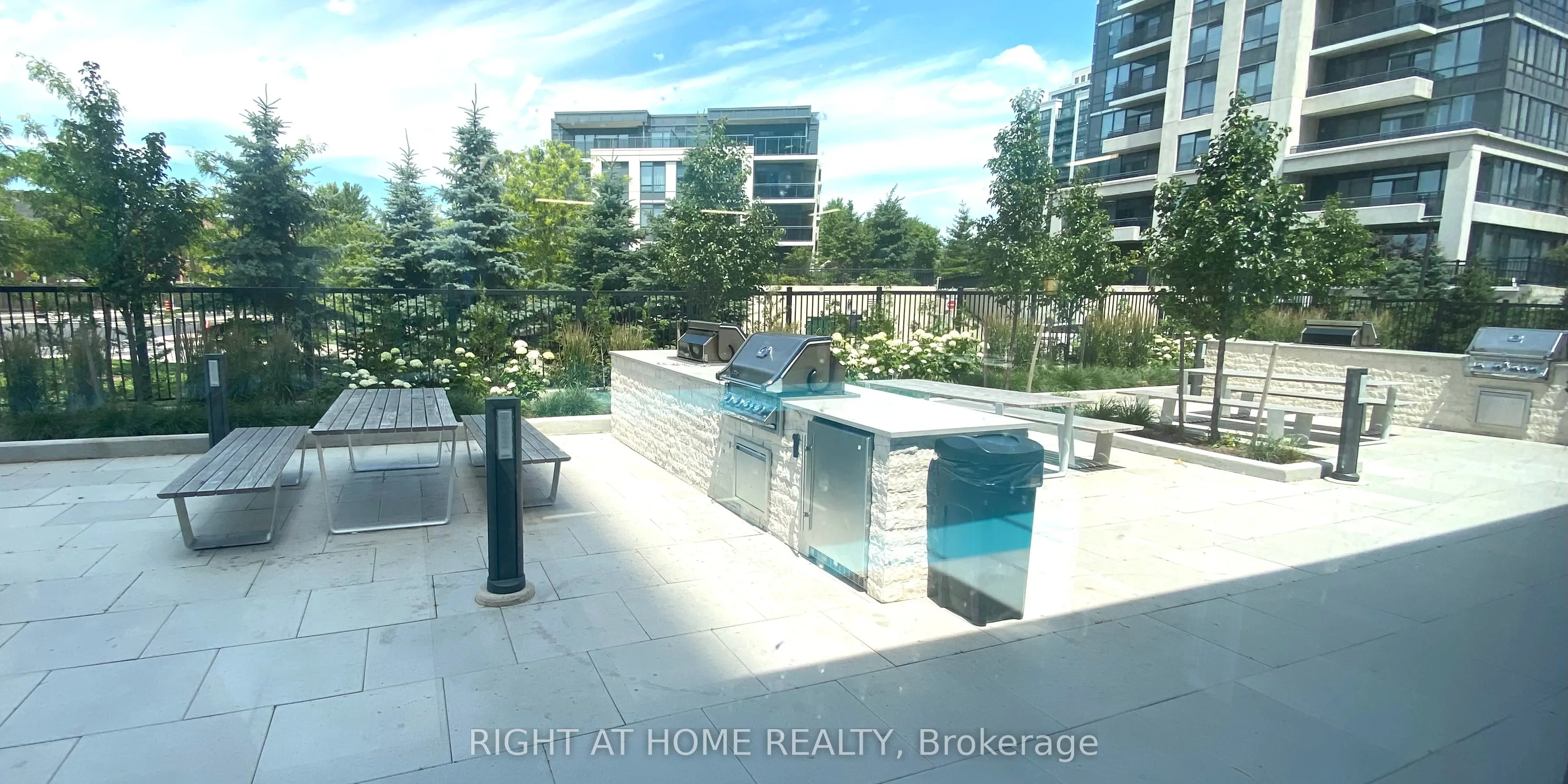 10 Gatineau Drive, #514