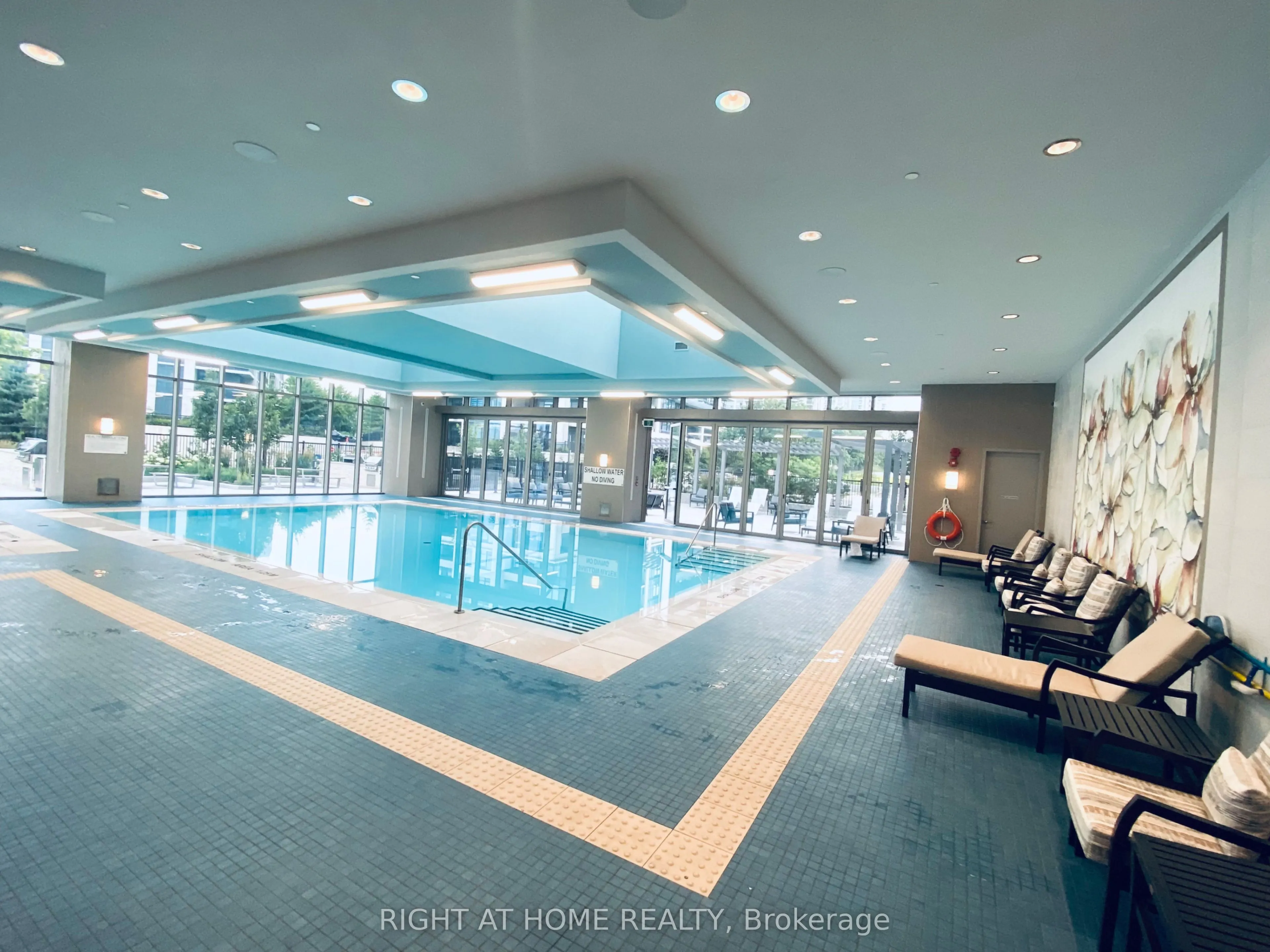 10 Gatineau Drive, #514