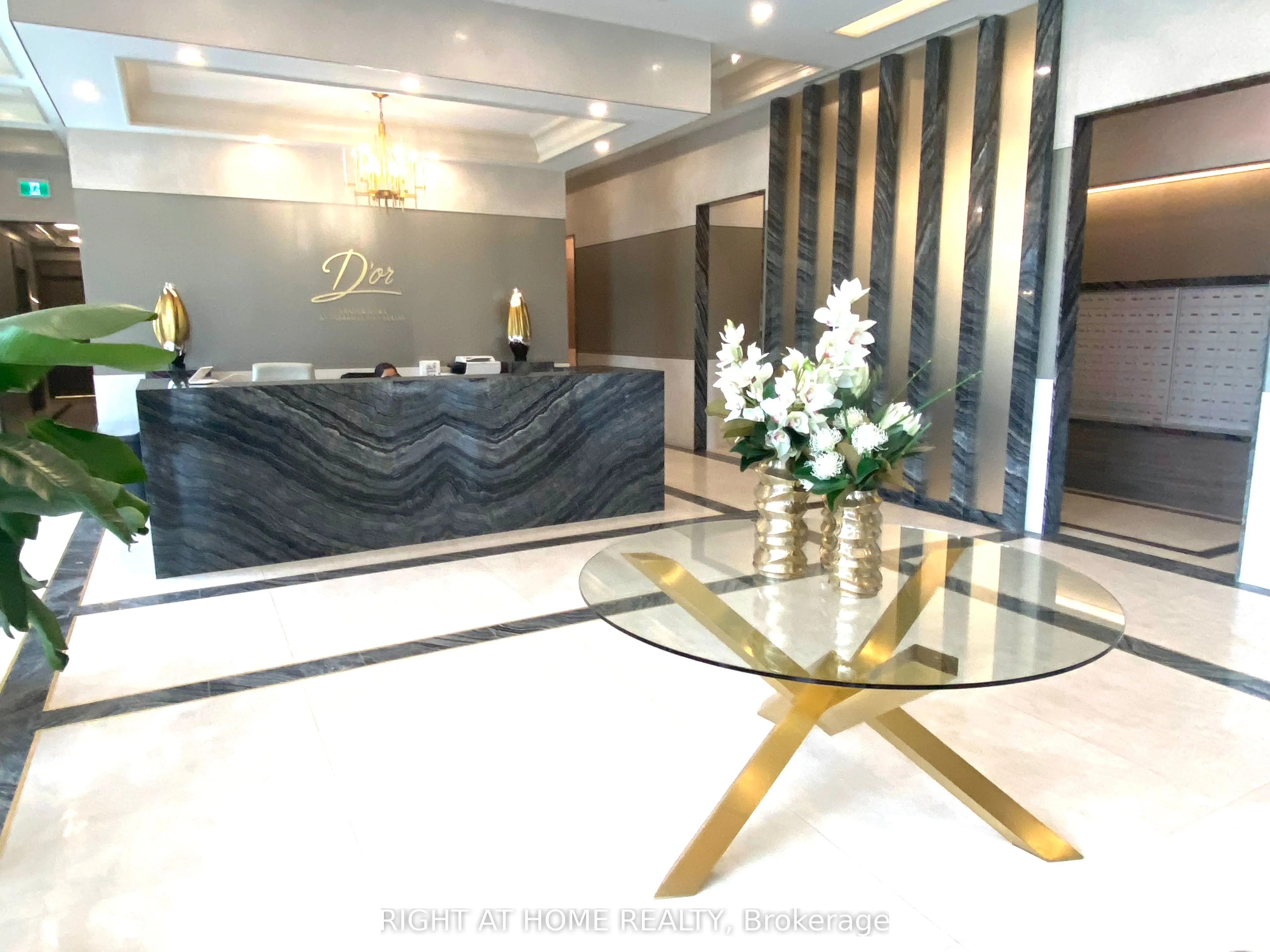 10 Gatineau Drive, #514