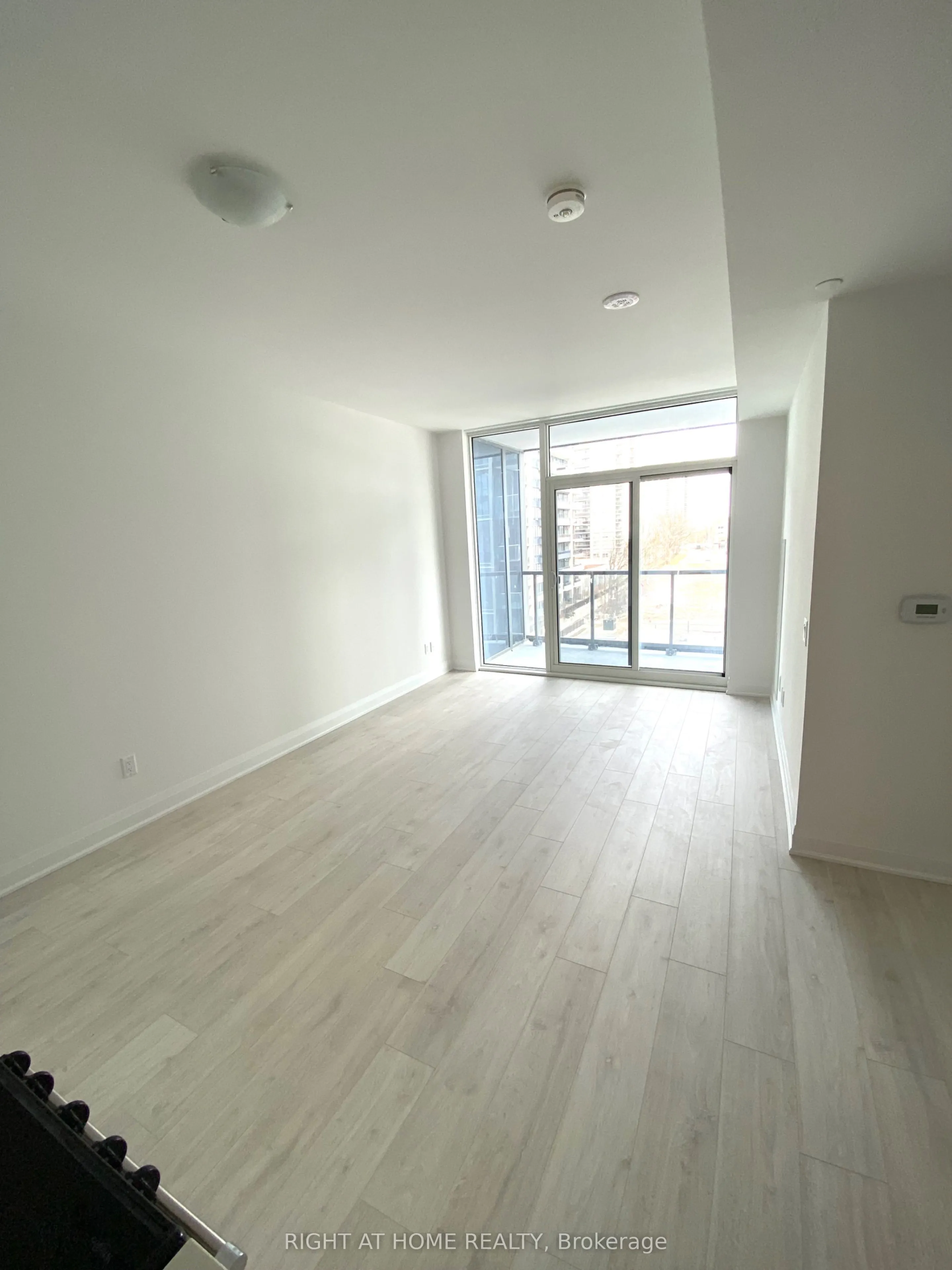10 Gatineau Drive, #514