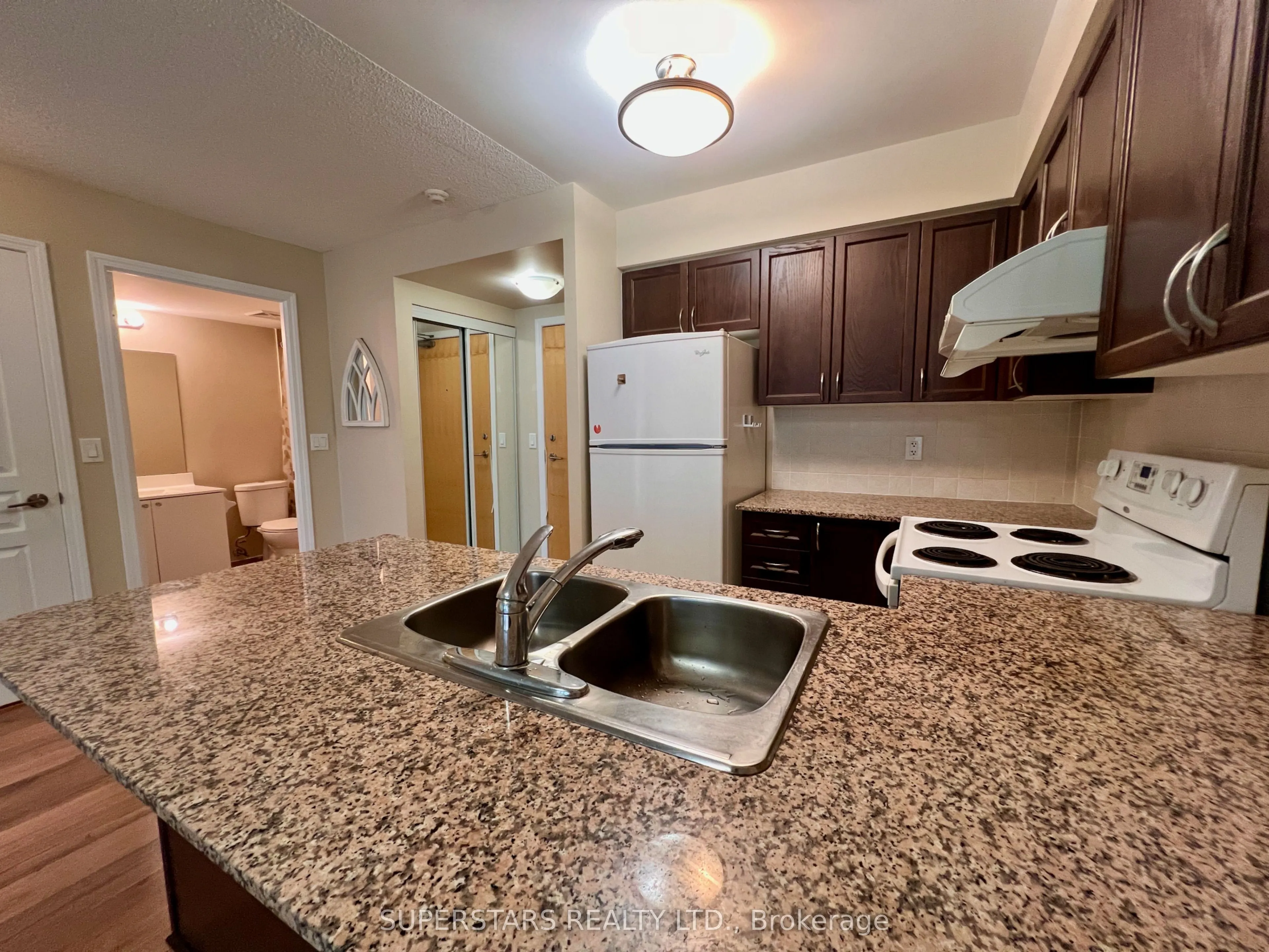 55 South Town Centre Boulevard, #706