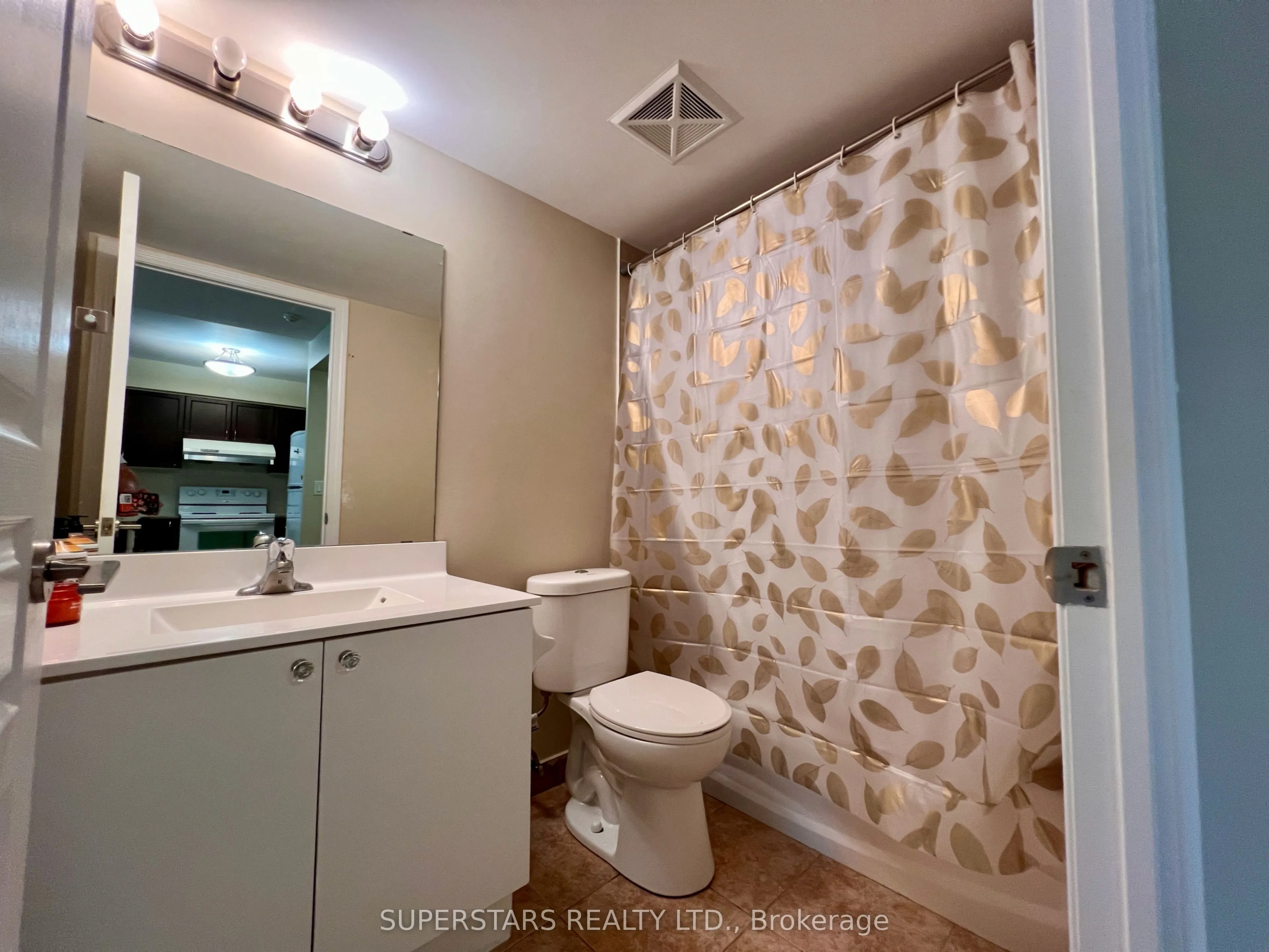 55 South Town Centre Boulevard, #706