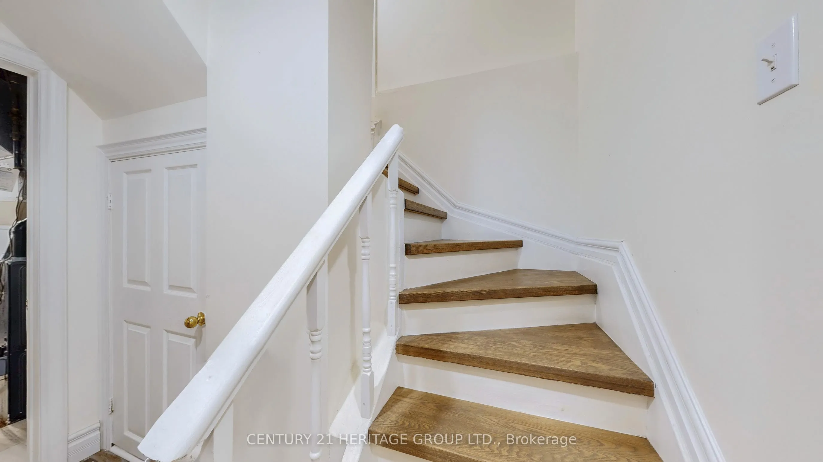 192 Winding Lane