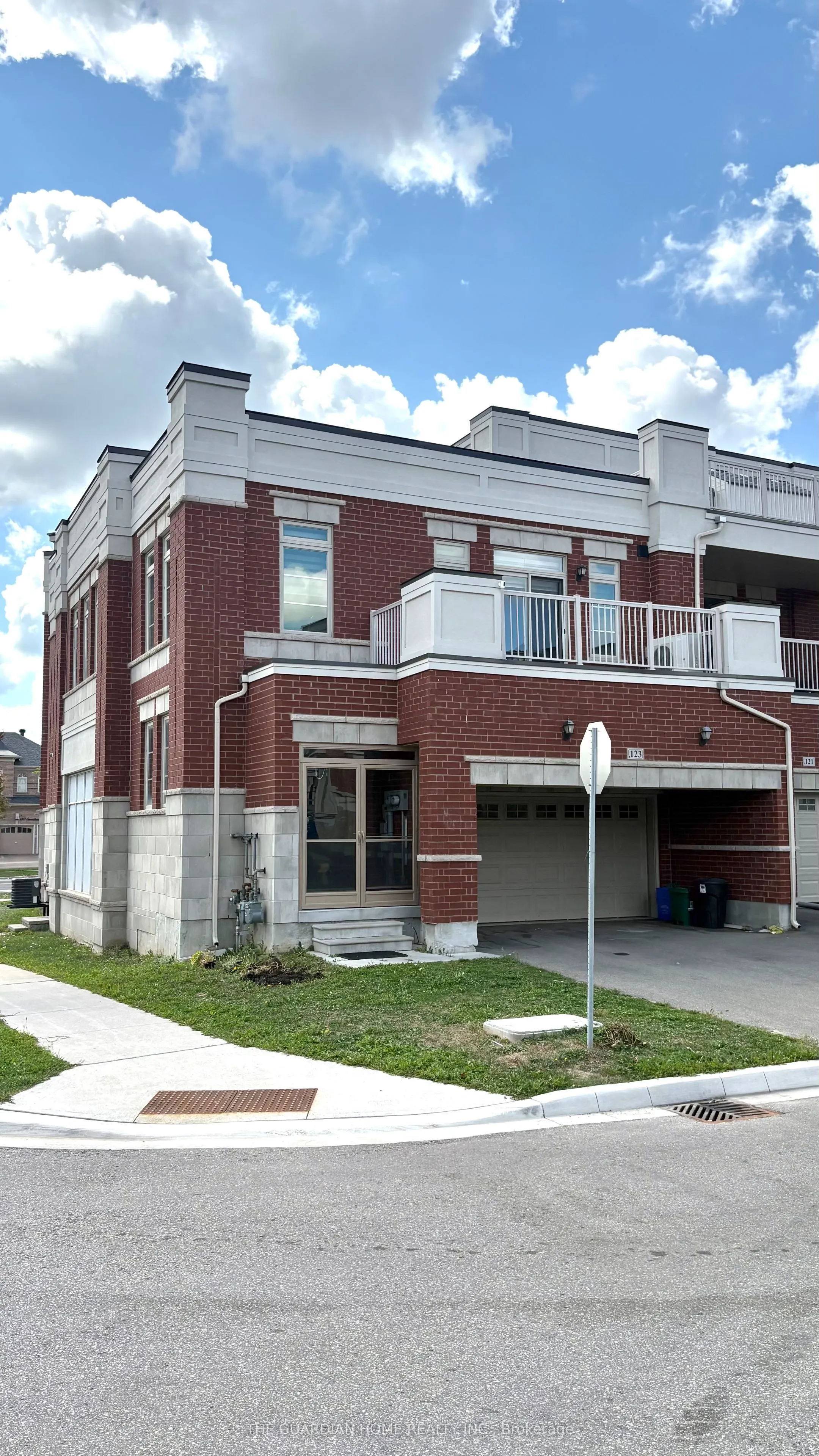 123 Luzon Avenue