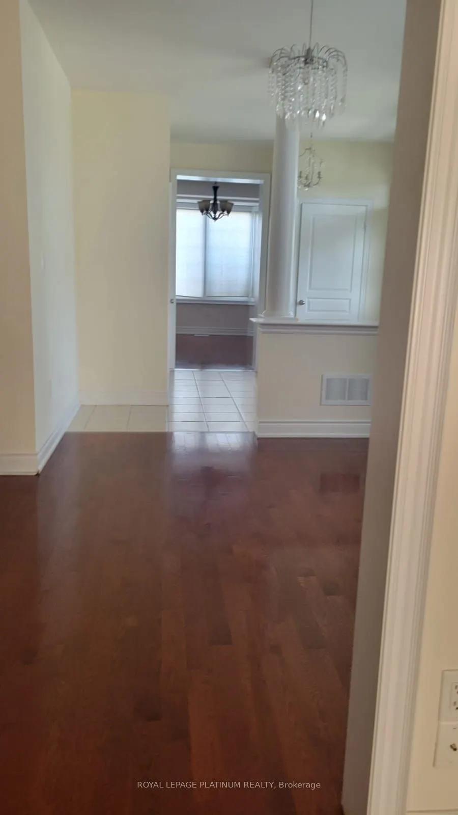 2 Pelee Avenue