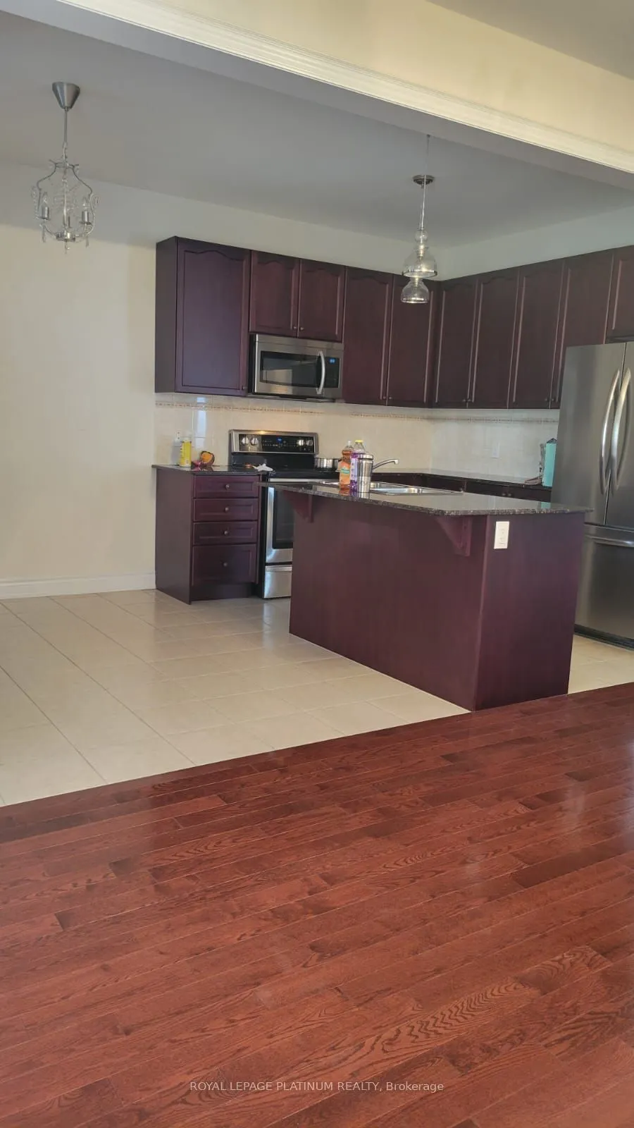 2 Pelee Avenue