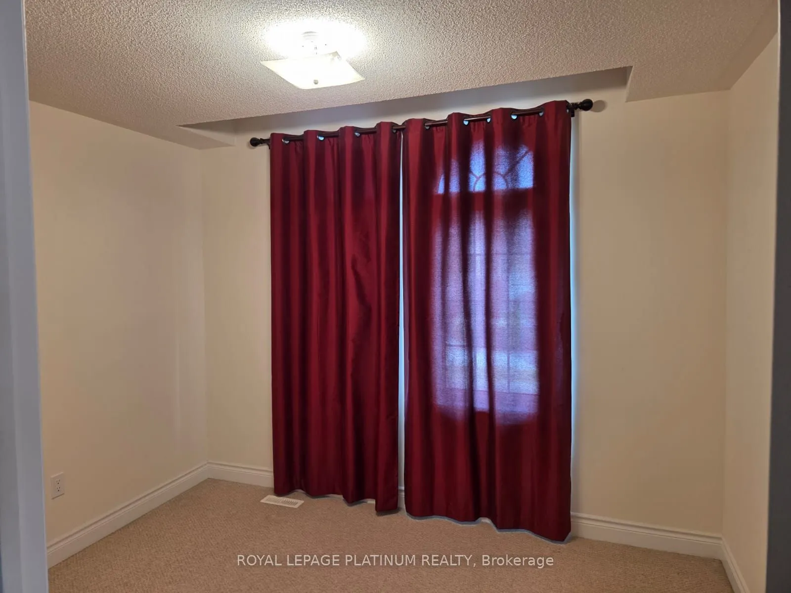 2 Pelee Avenue