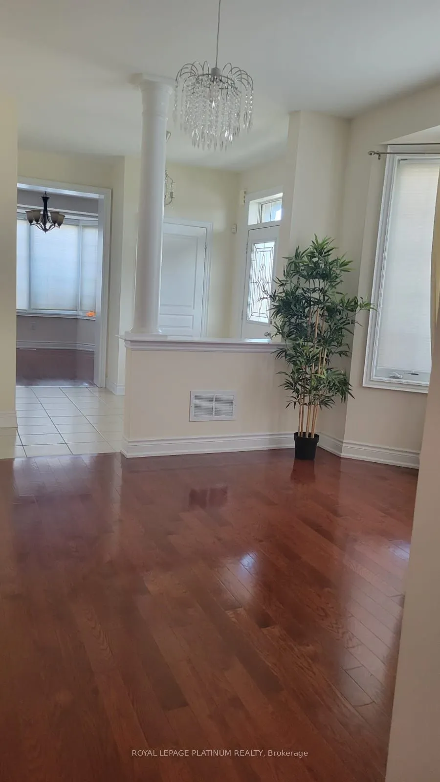 2 Pelee Avenue