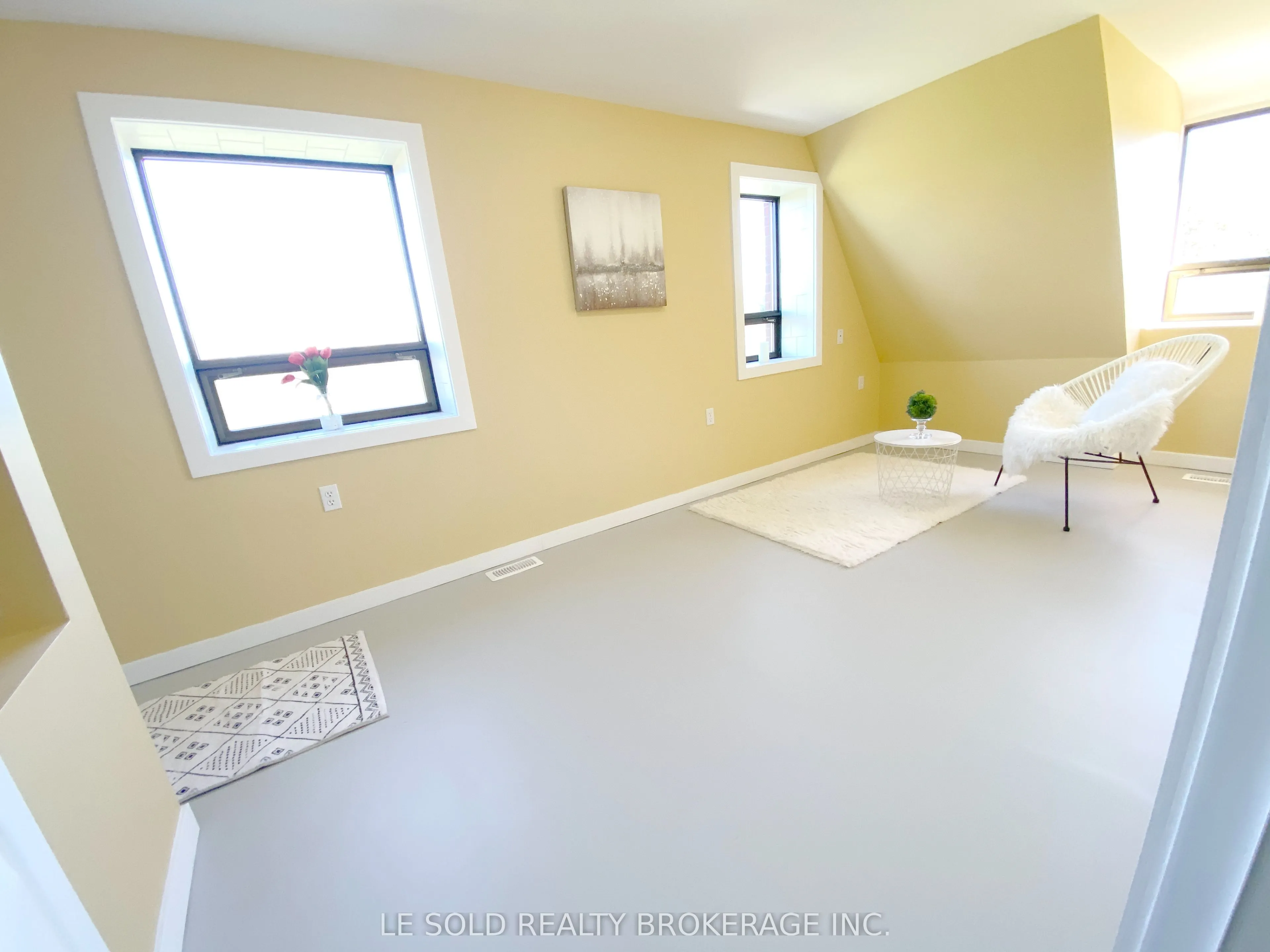 2269 Concession 4