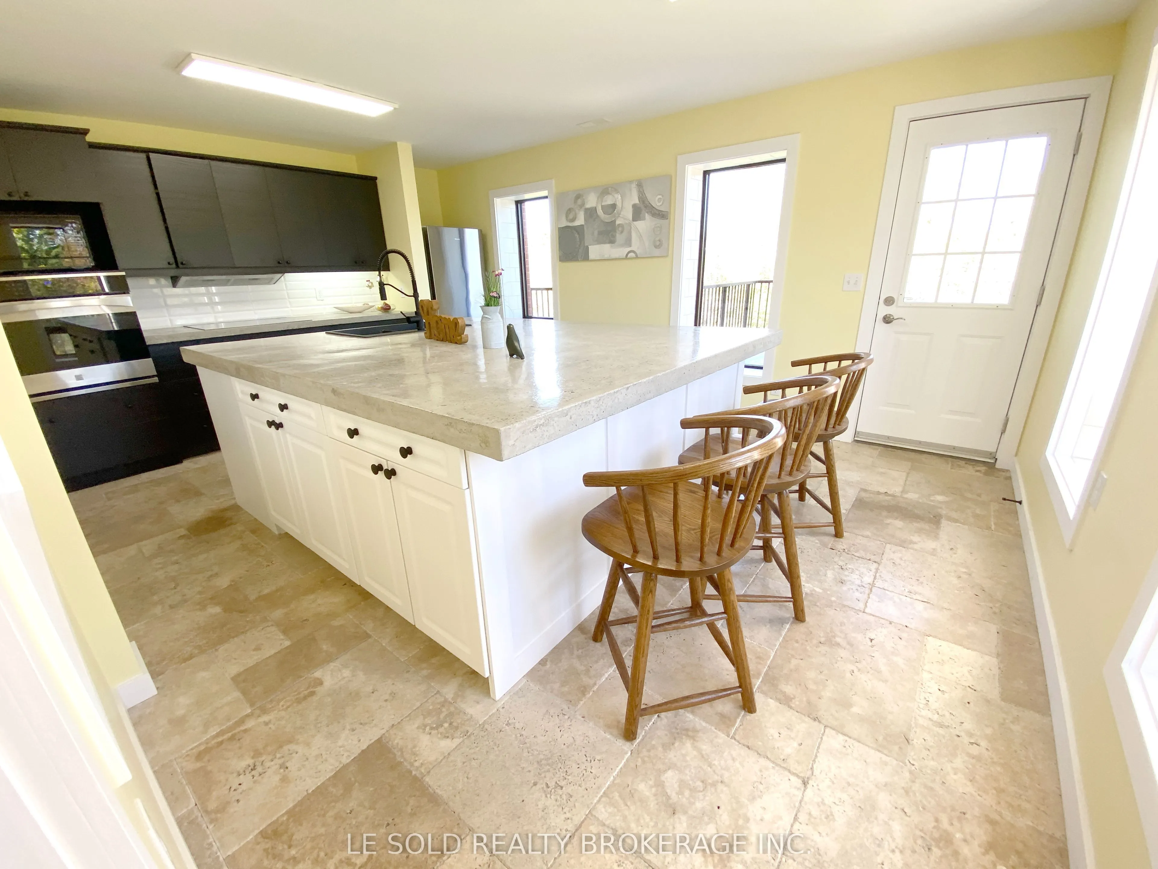 2269 Concession 4