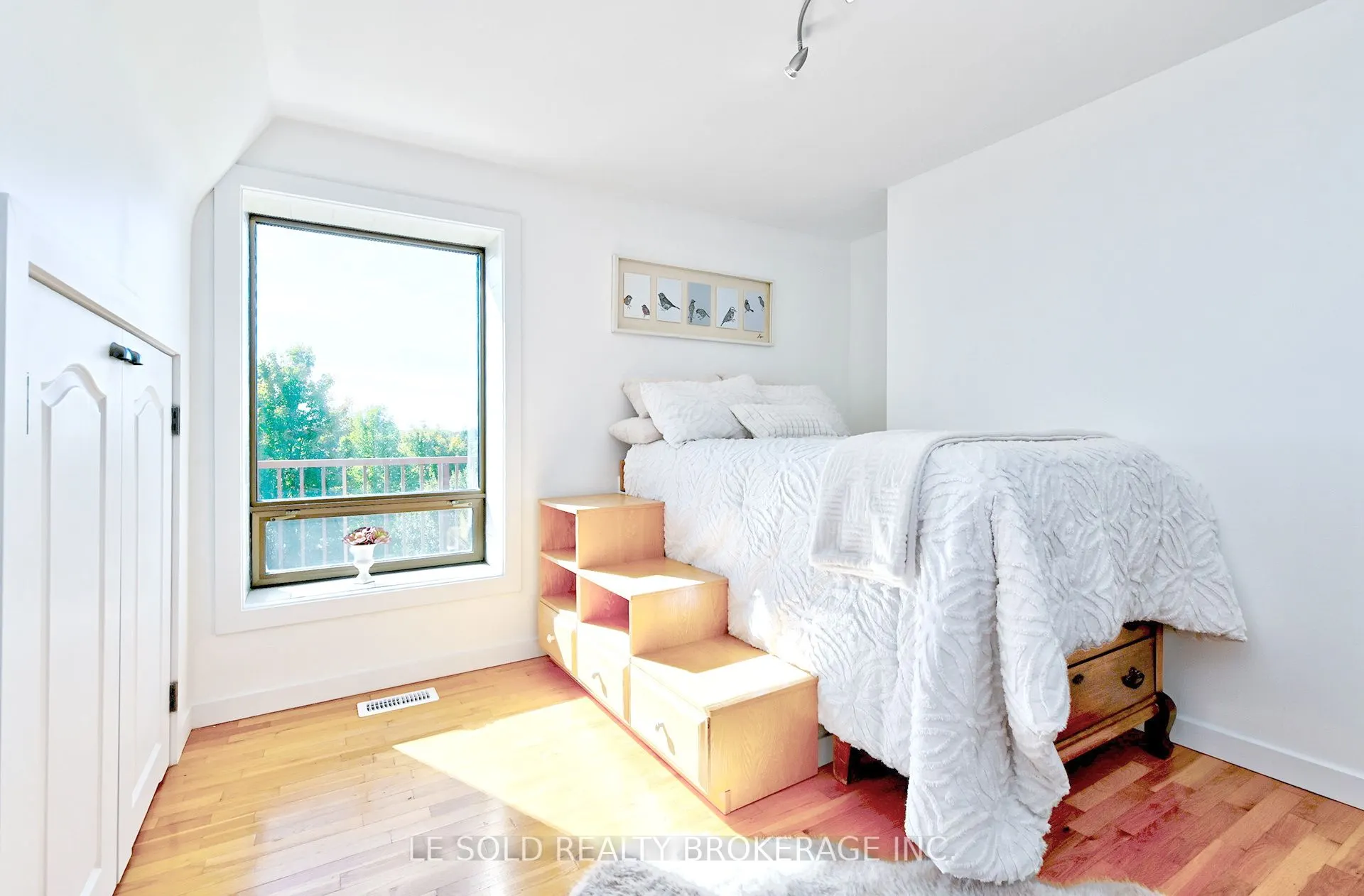 2269 Concession 4