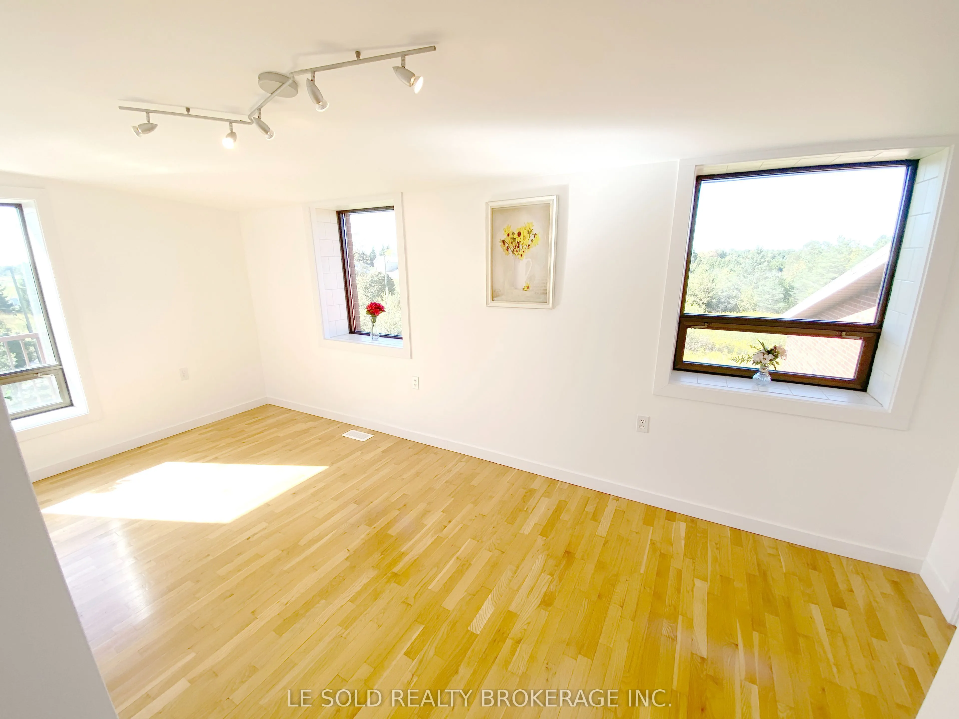 2269 Concession 4
