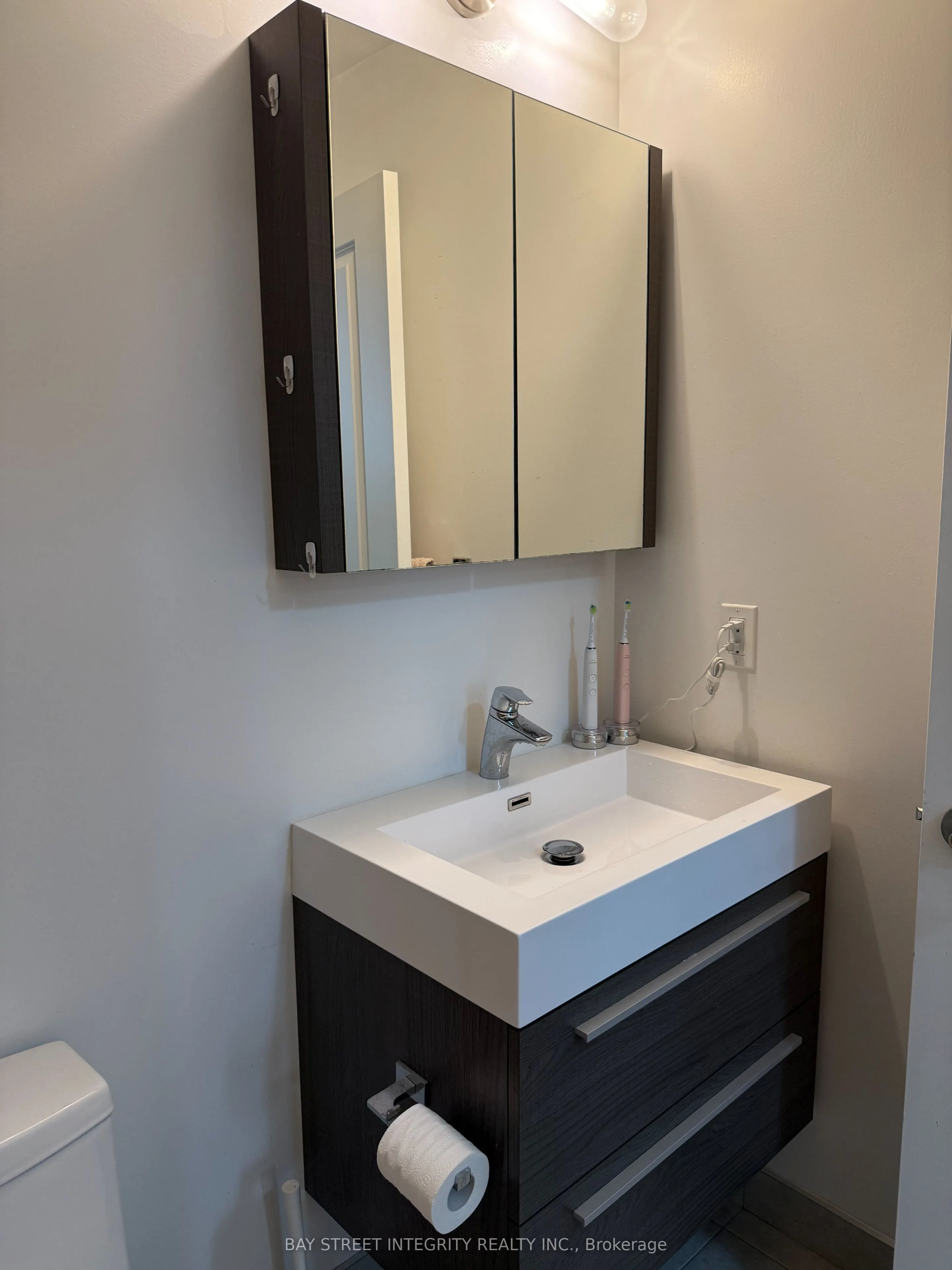 8 Rough Valley Drive W, #906B