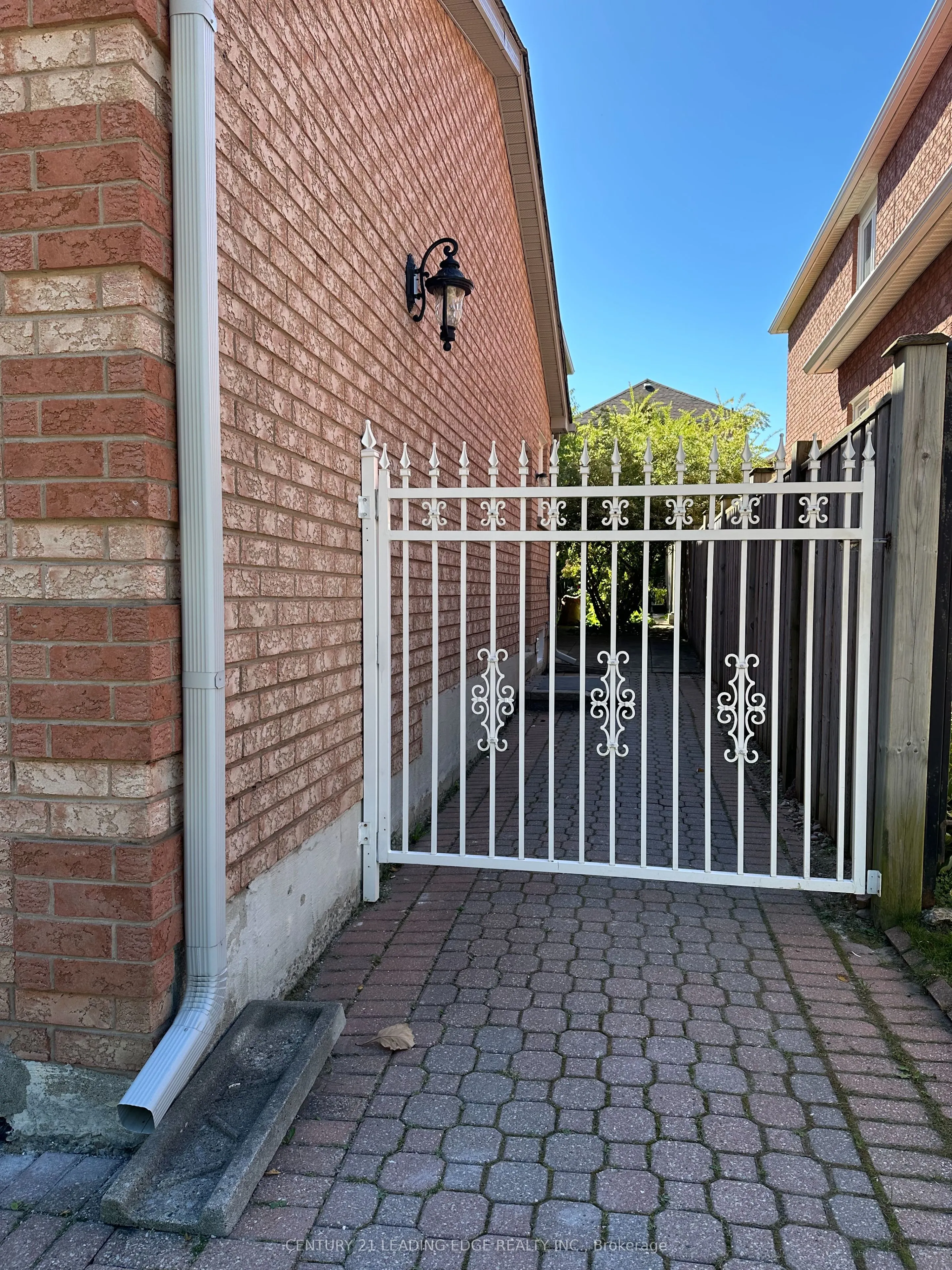 107 Golden Avenue, #Bsmt