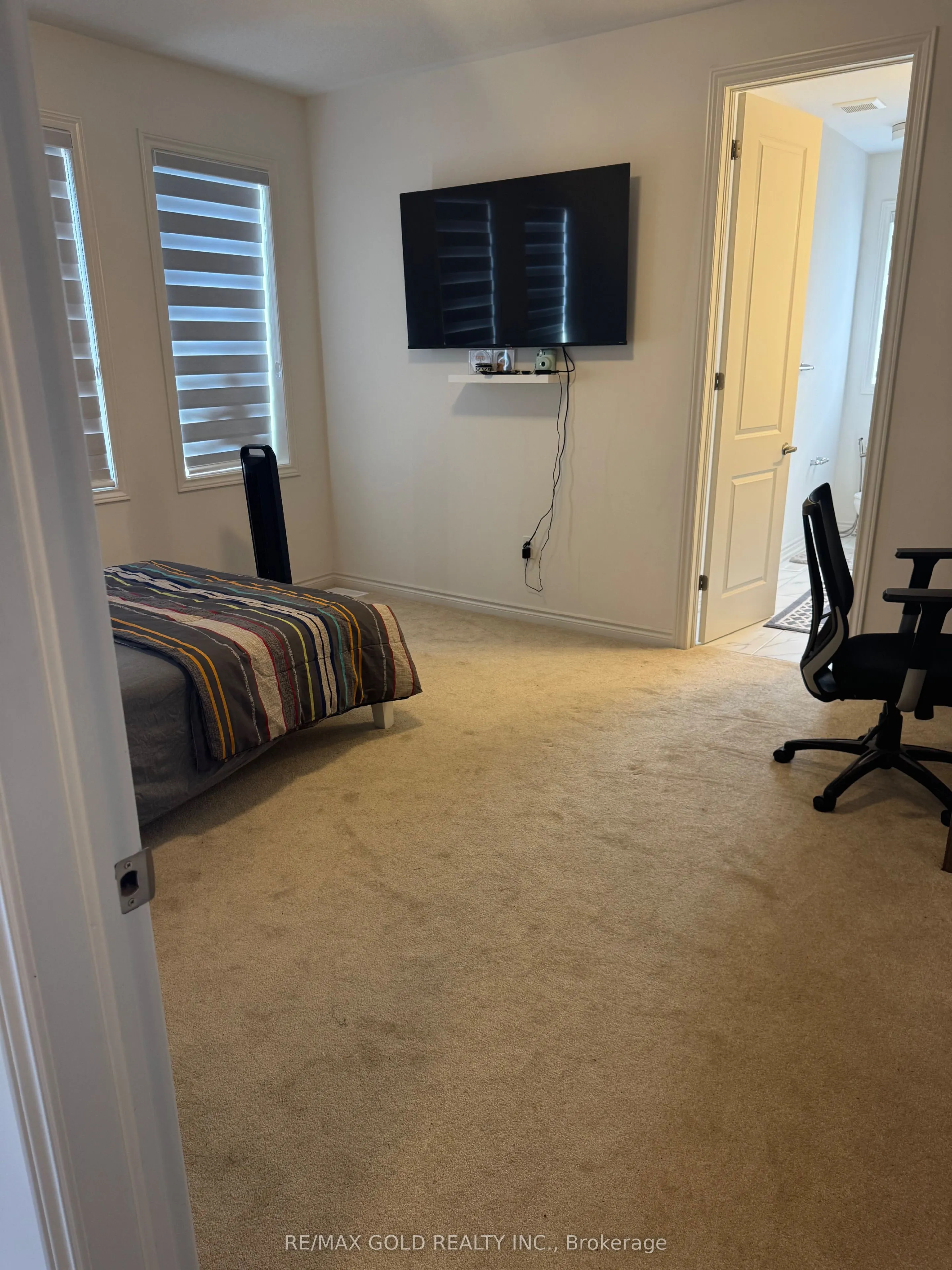 16 Magnolia Avenue