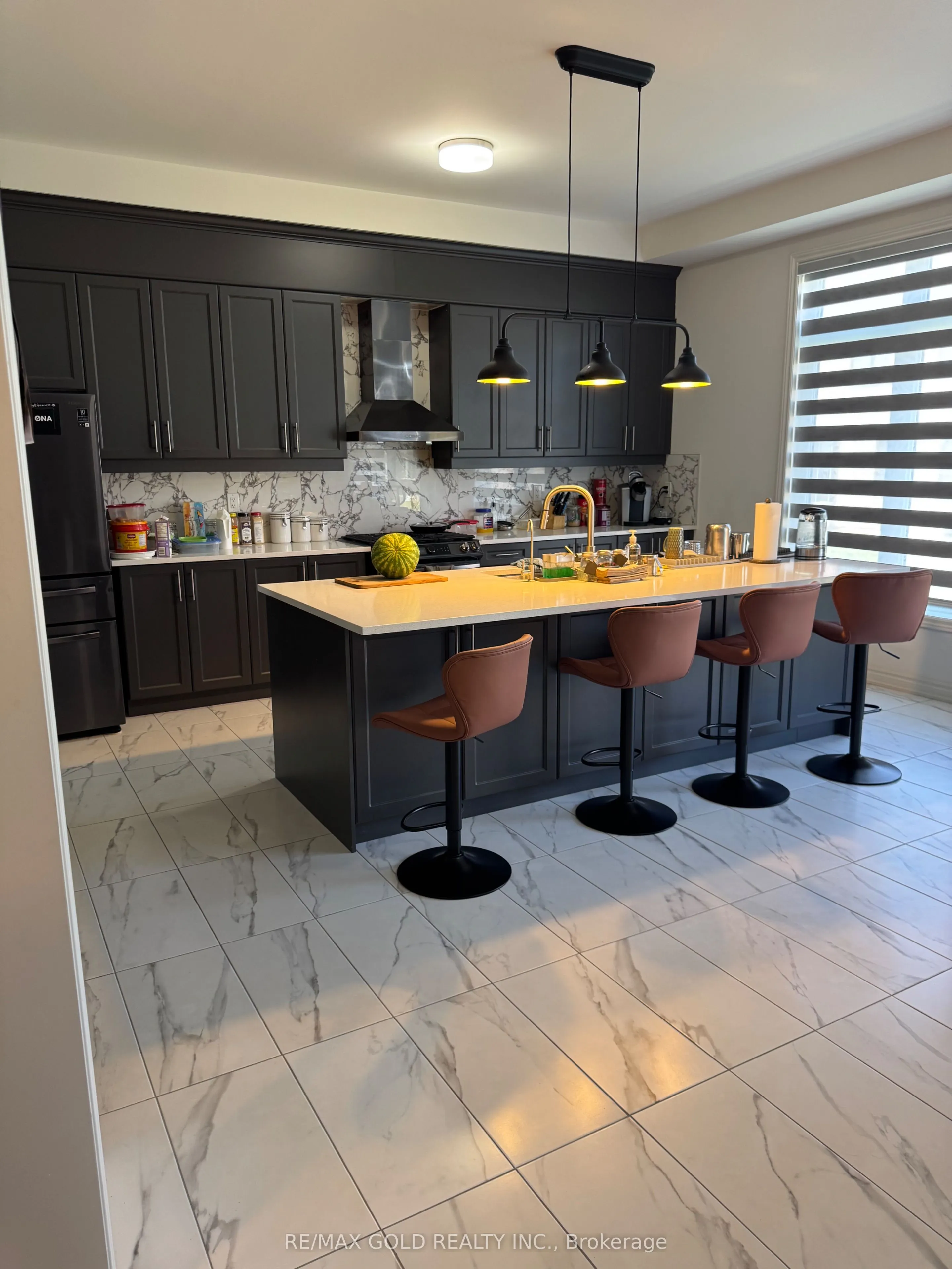 16 Magnolia Avenue
