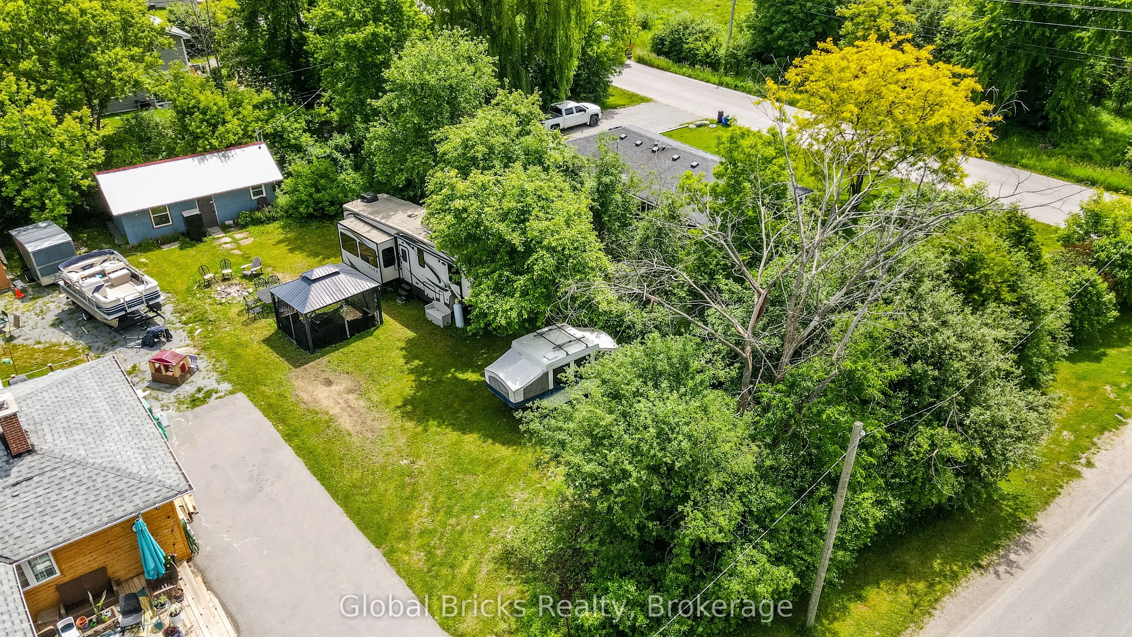 77 Cronsberry Road