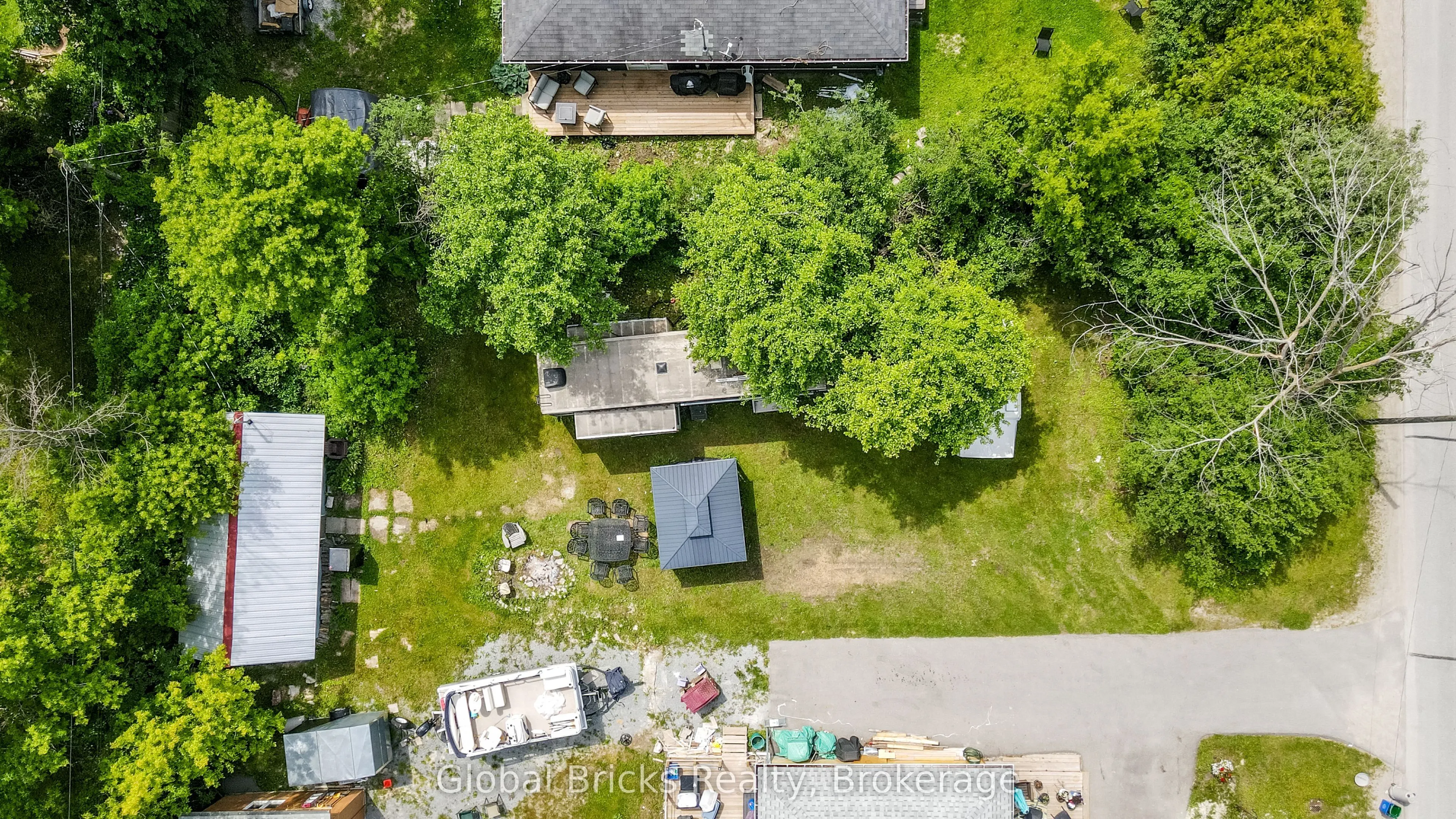 77 Cronsberry Road