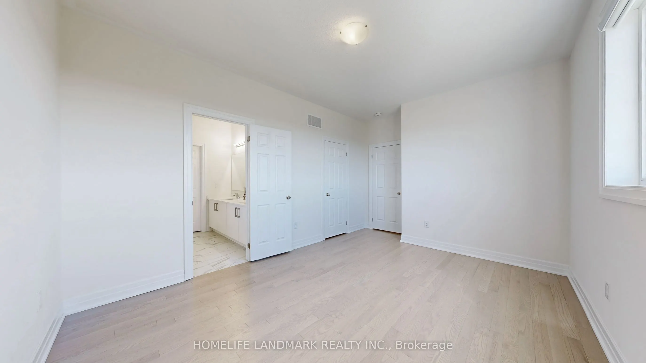 16 Slater Court