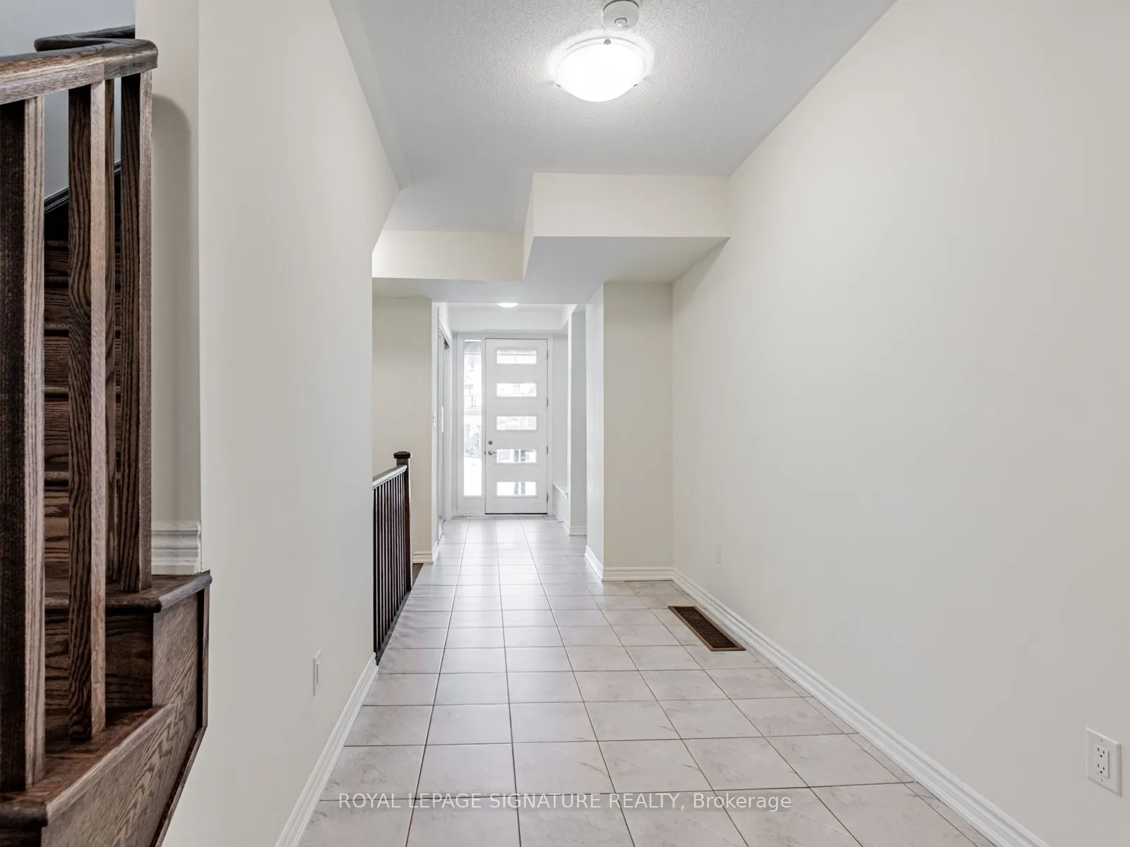 114 Thomas Frisby Jr Crescent