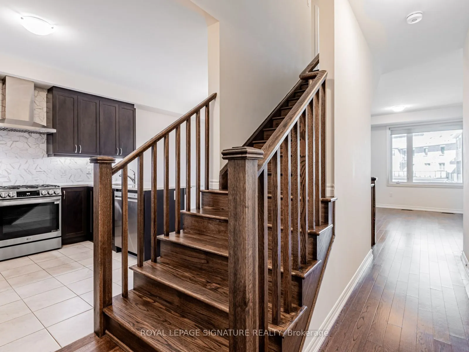 114 Thomas Frisby Jr Crescent