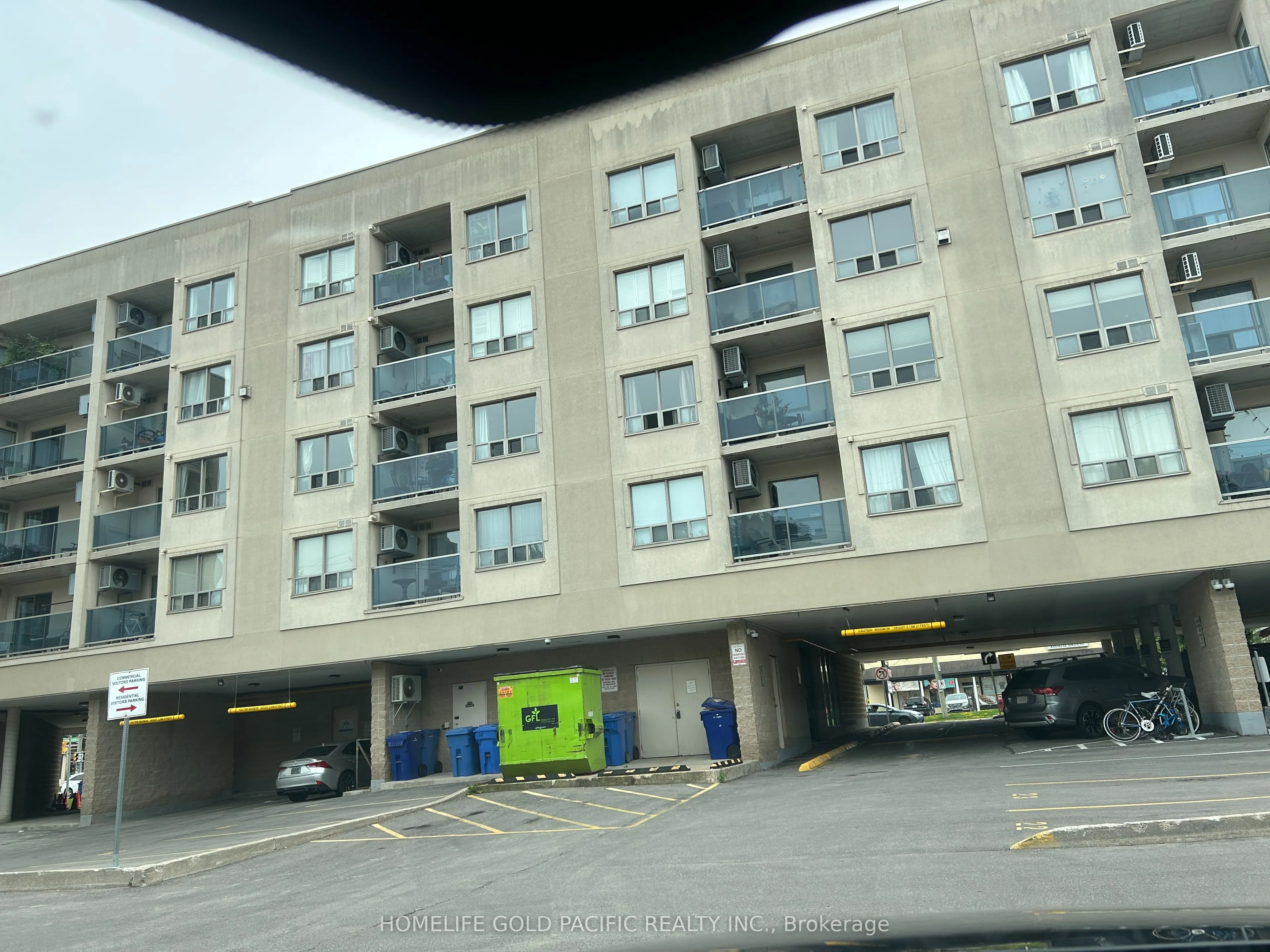 160 Wellington Street E, #310