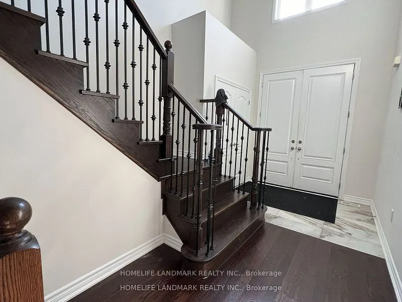15 Schurman Street