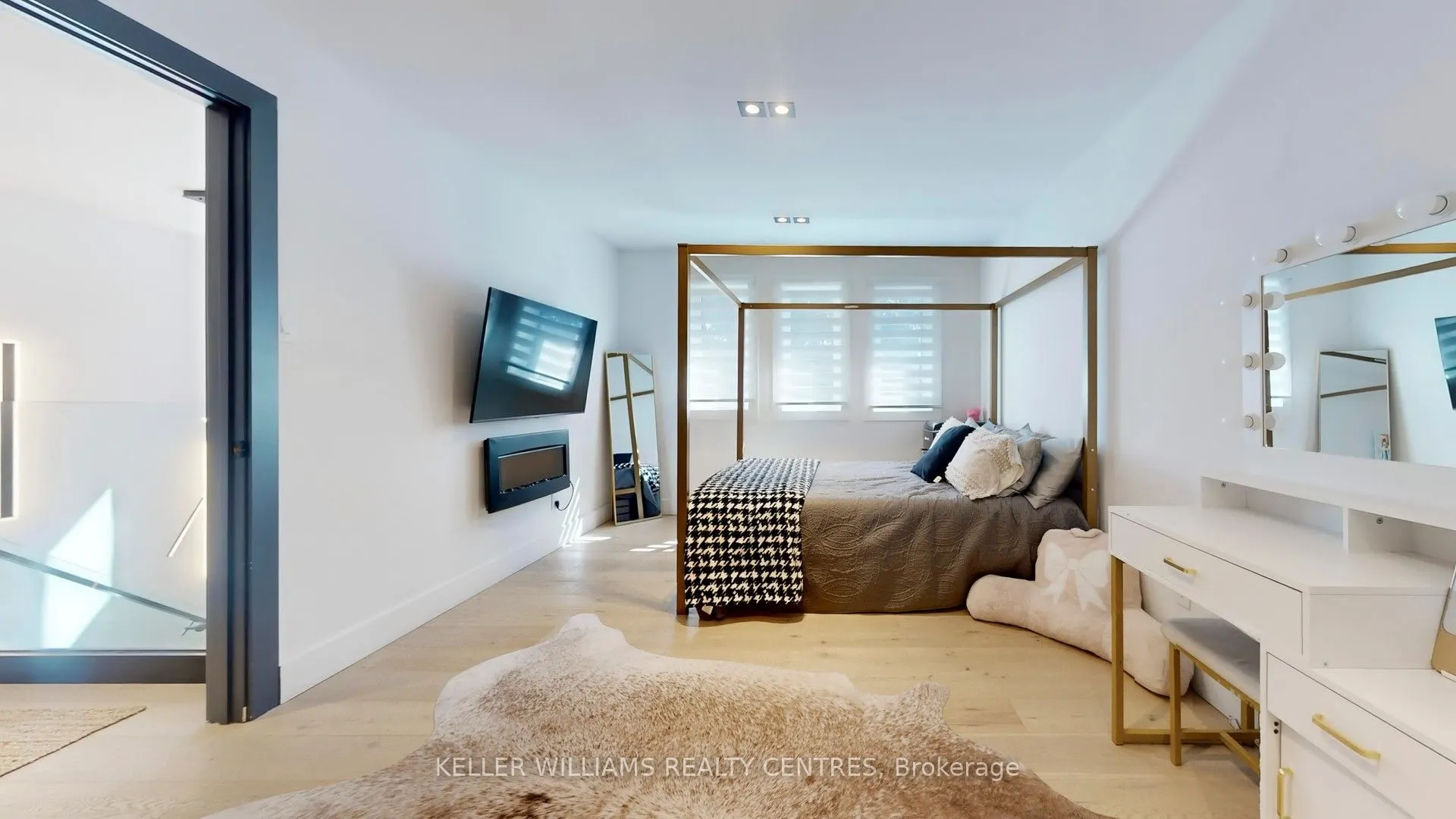 280 Kennedy Street W