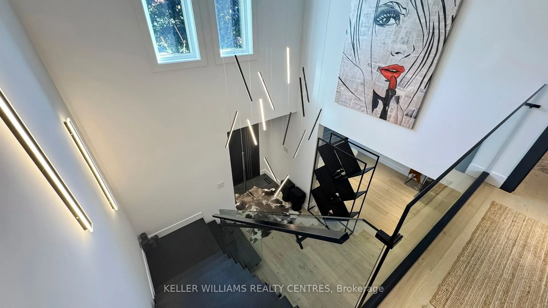 280 Kennedy Street W