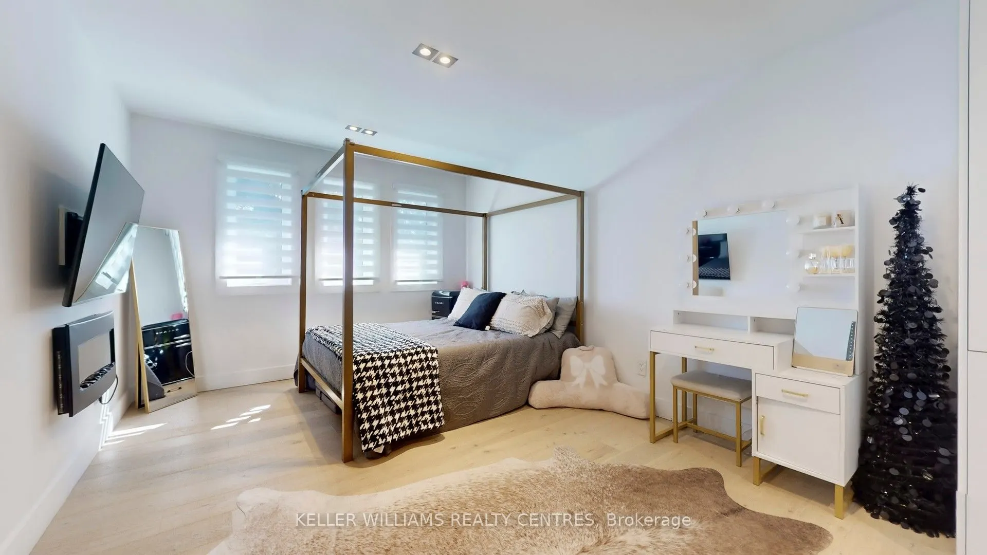 280 Kennedy Street W