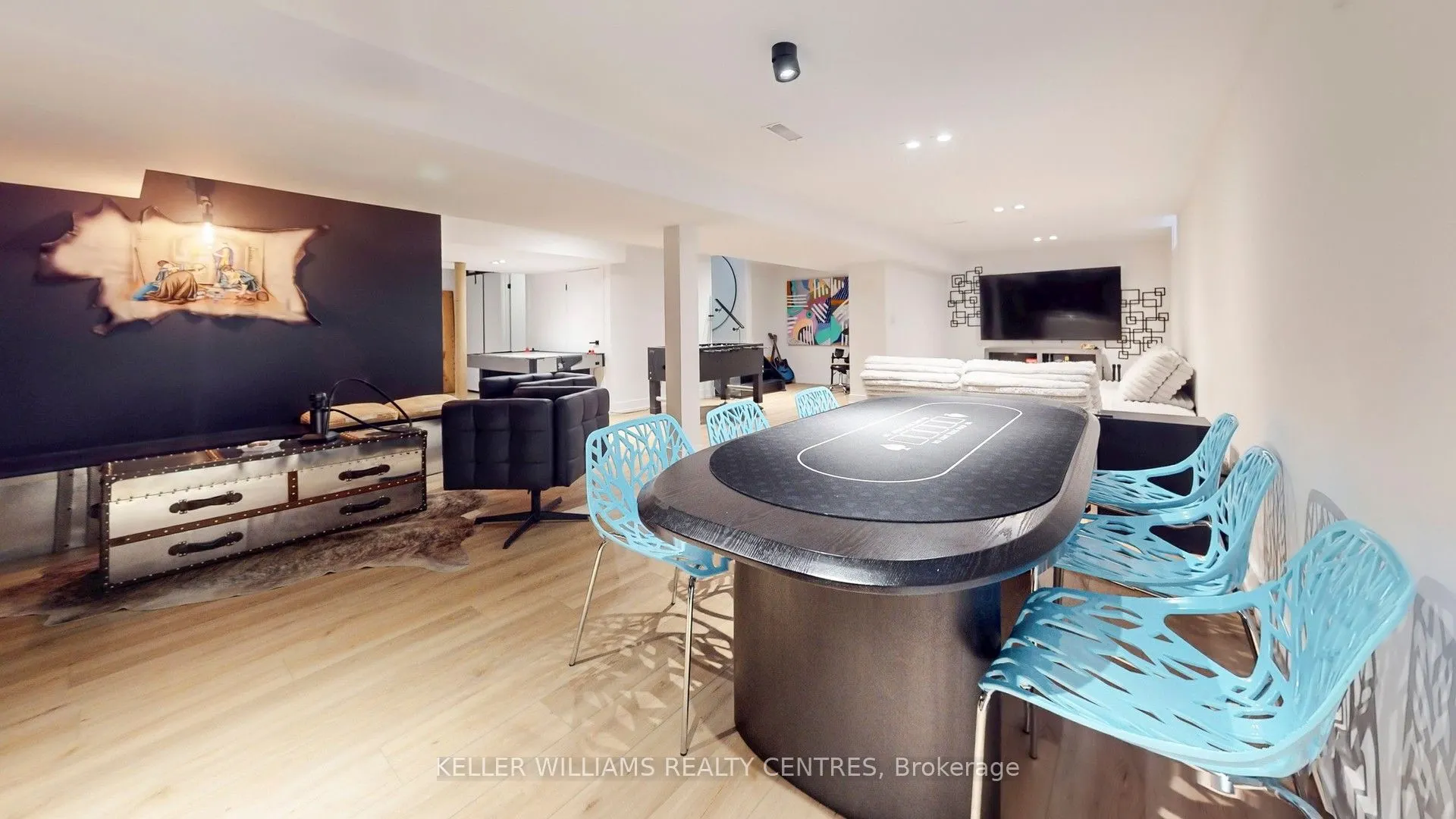 280 Kennedy Street W