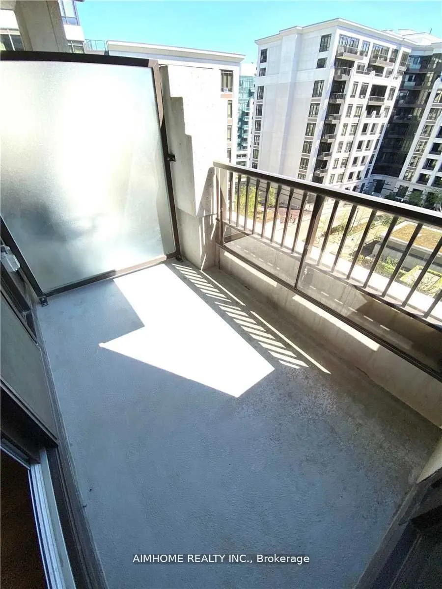 99 South Town Centre Boulevard, #822