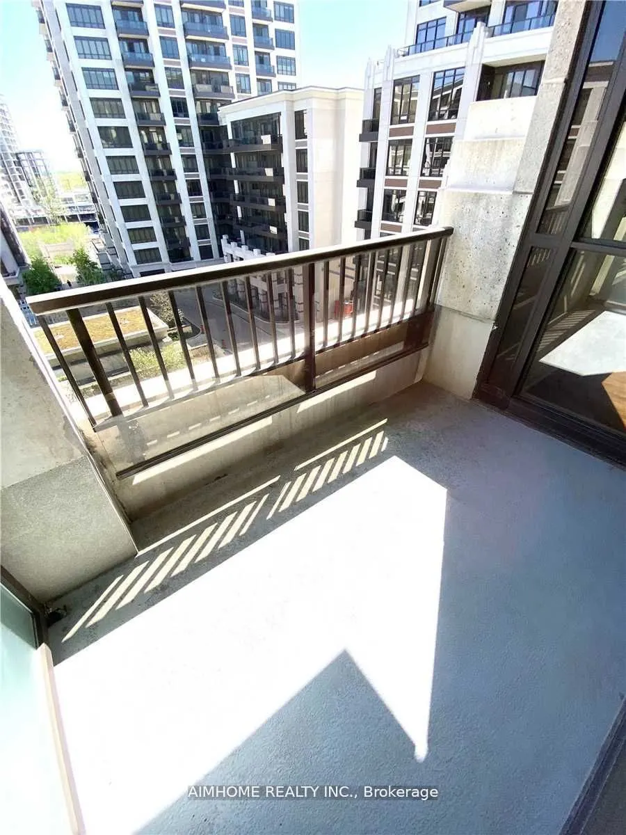 99 South Town Centre Boulevard, #822