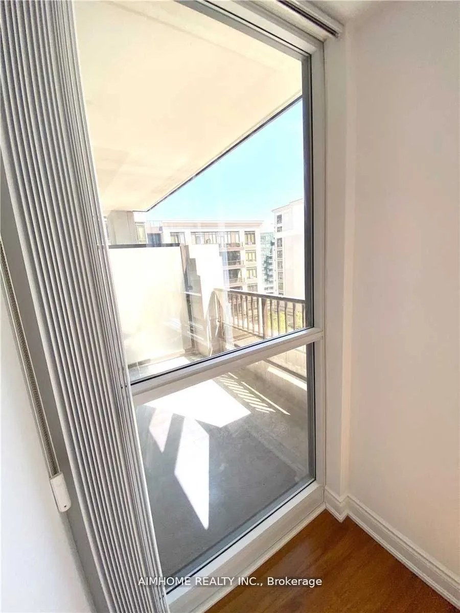 99 South Town Centre Boulevard, #822