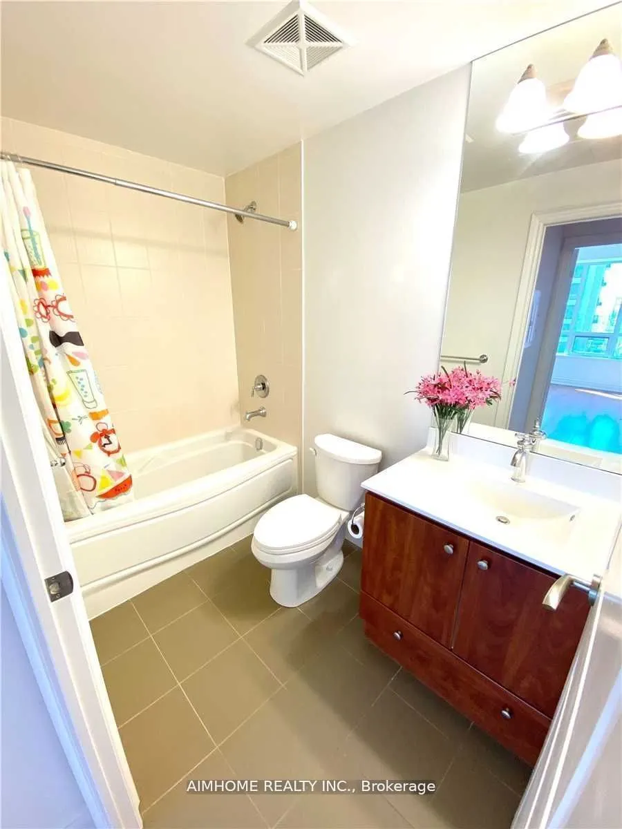 99 South Town Centre Boulevard, #822