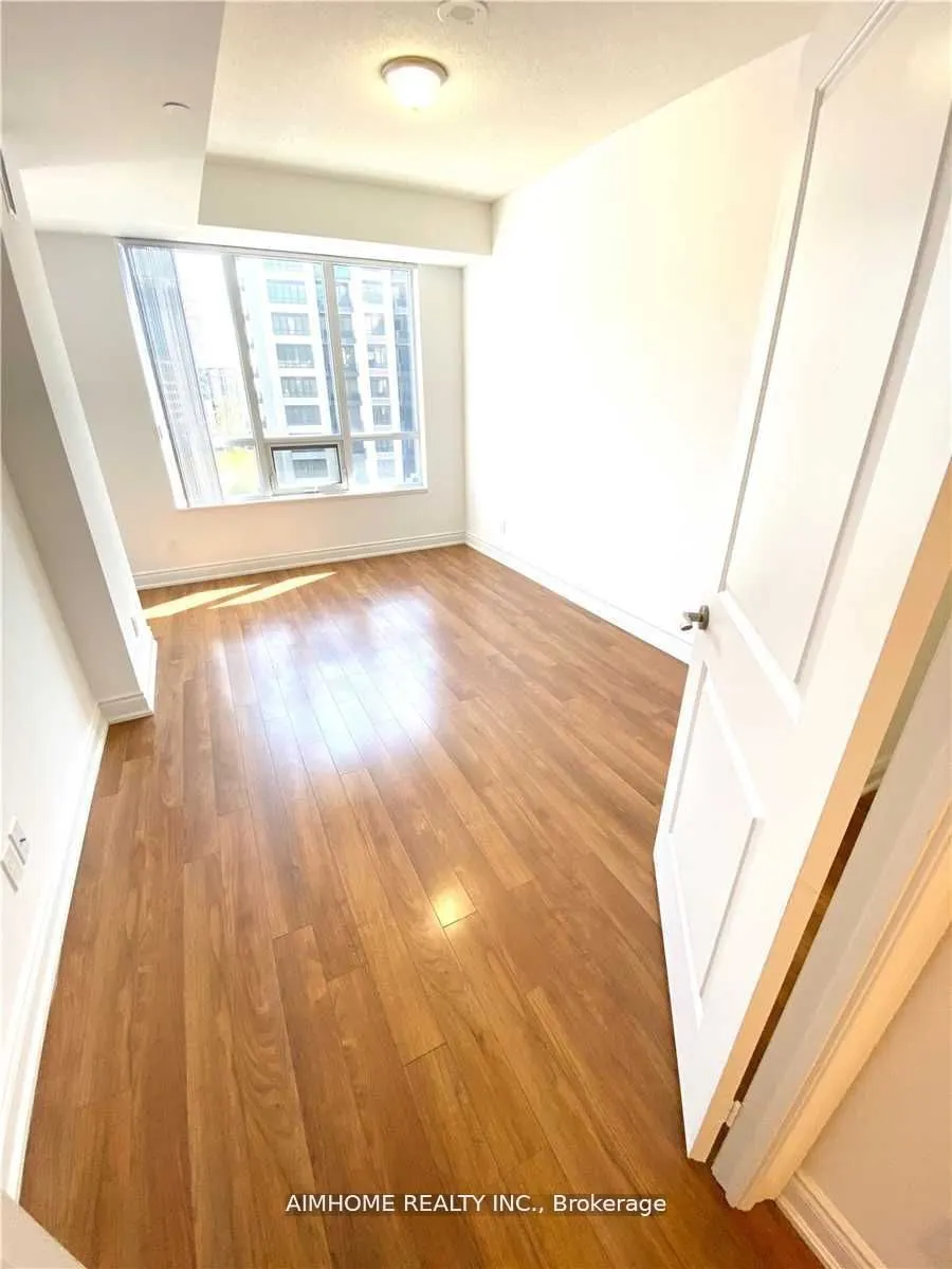 99 South Town Centre Boulevard, #822