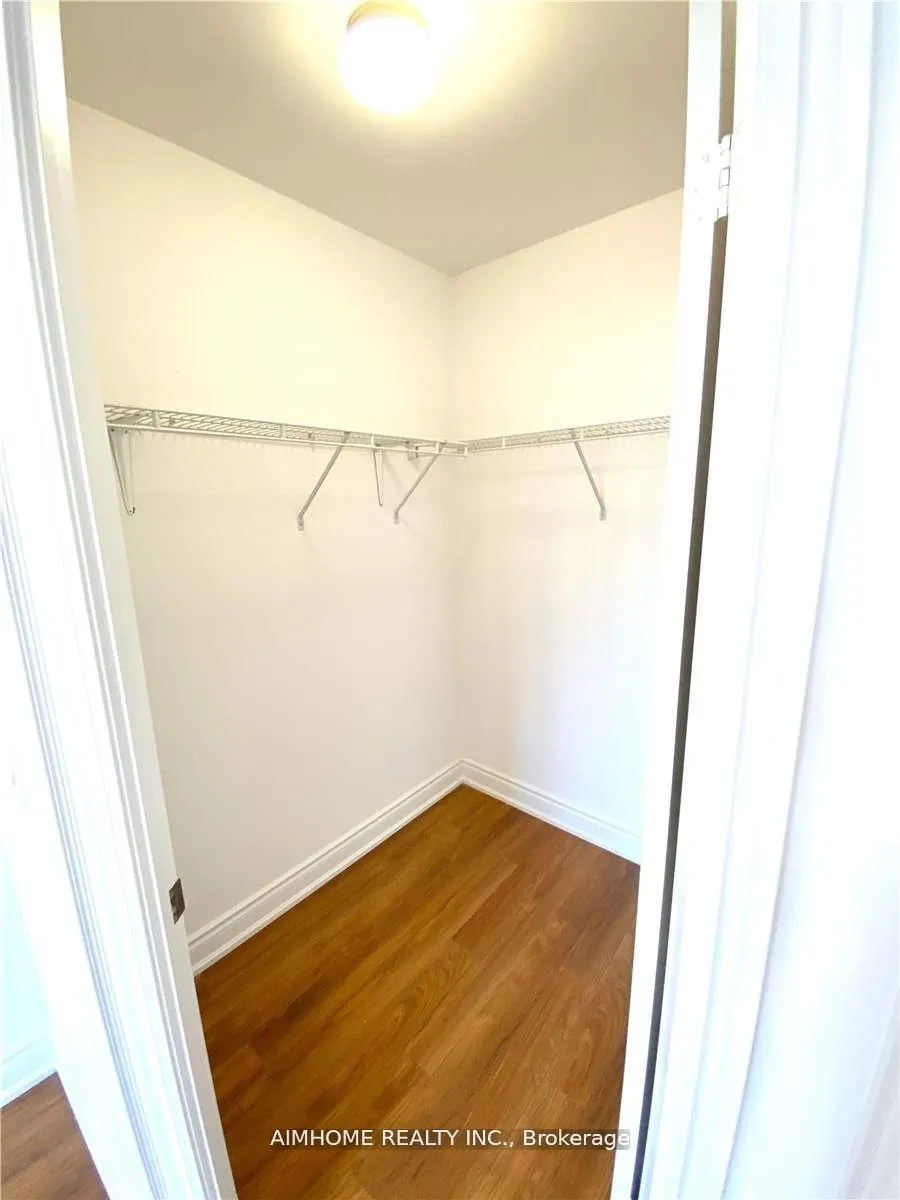 99 South Town Centre Boulevard, #822