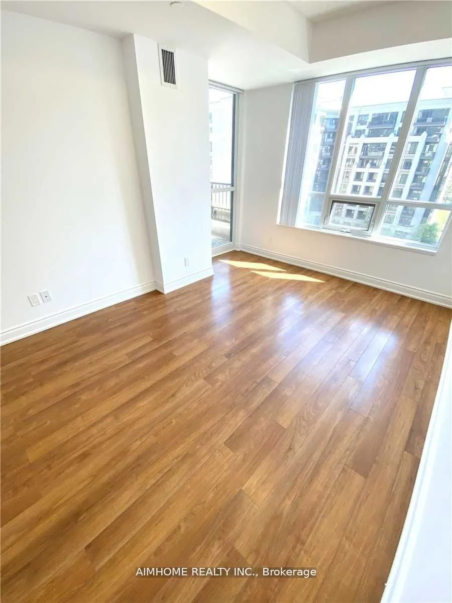 99 South Town Centre Boulevard, #822