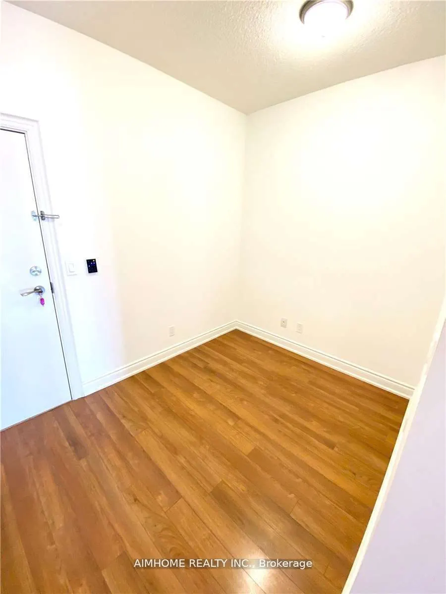 99 South Town Centre Boulevard, #822